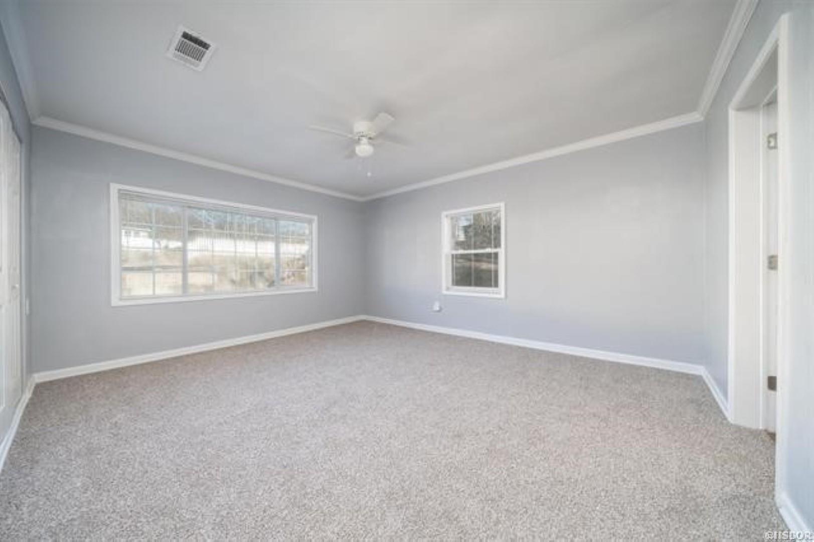 220 Beard Street Property Photo 14