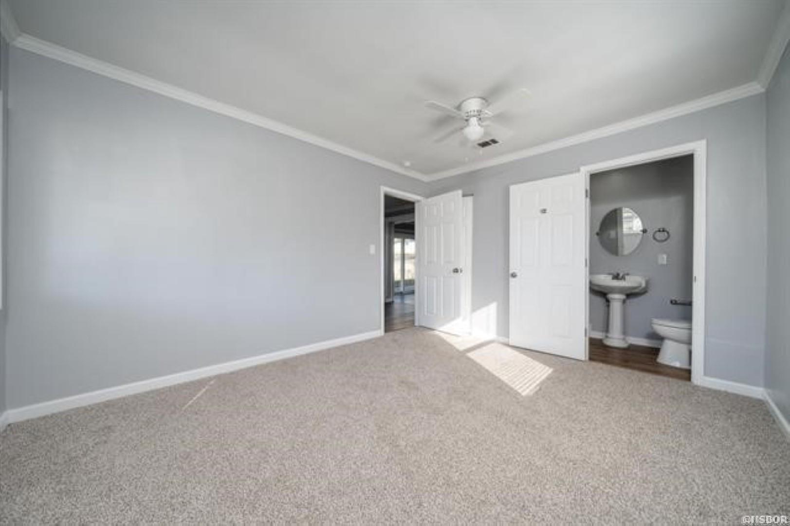220 Beard Street Property Photo 15