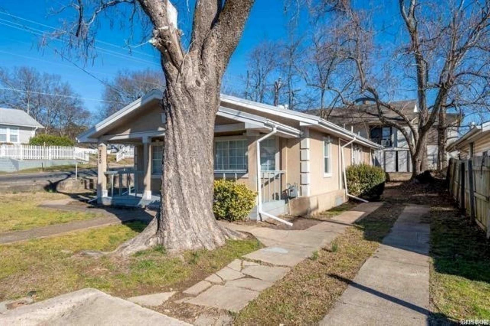 220 Beard Street Property Photo 25