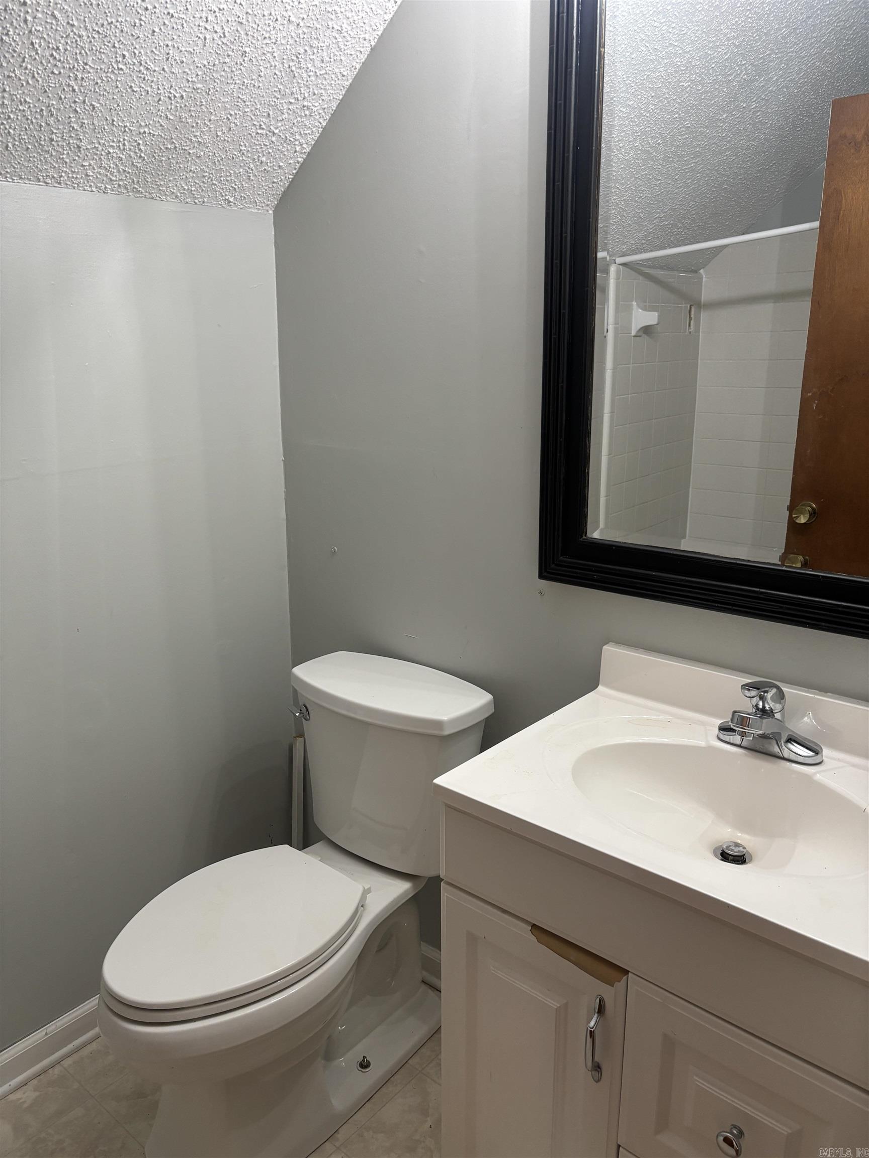 905 Shall Ct Property Photo 20