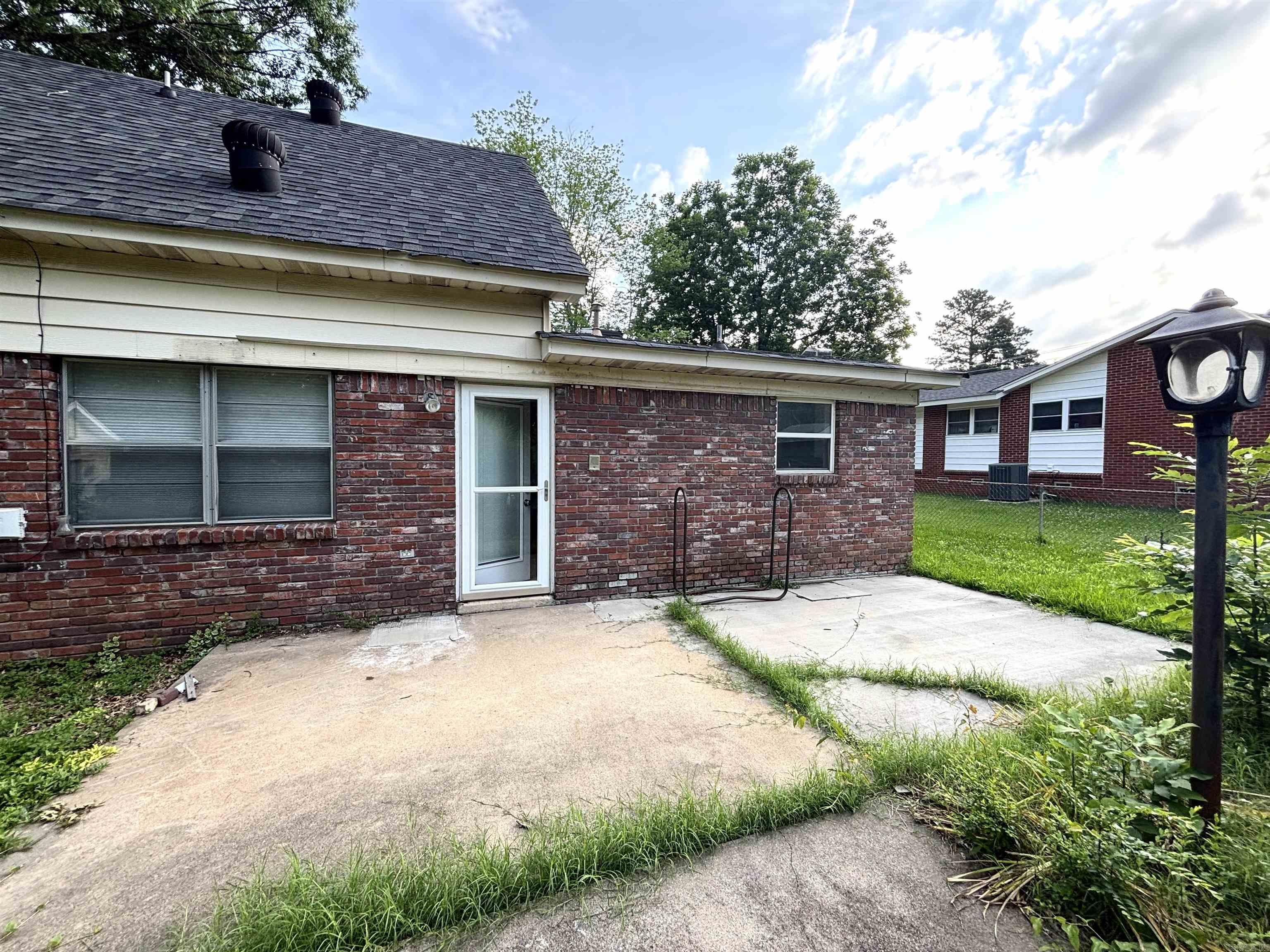 905 Shall Ct Property Photo 25
