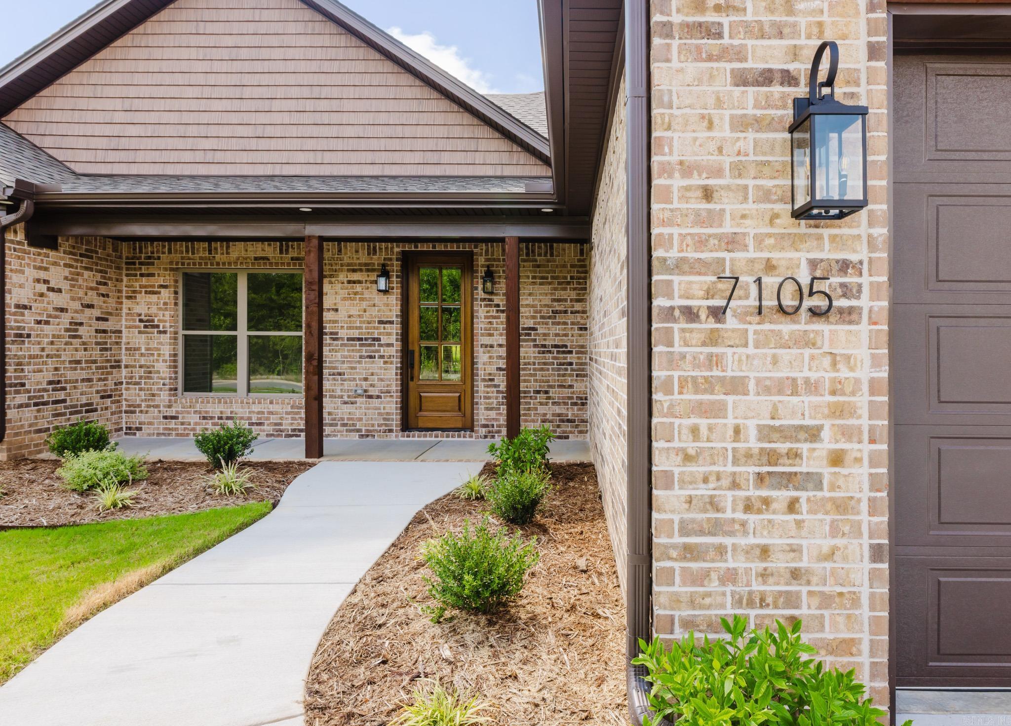 7105 Cold Creek Drive Property Photo 3