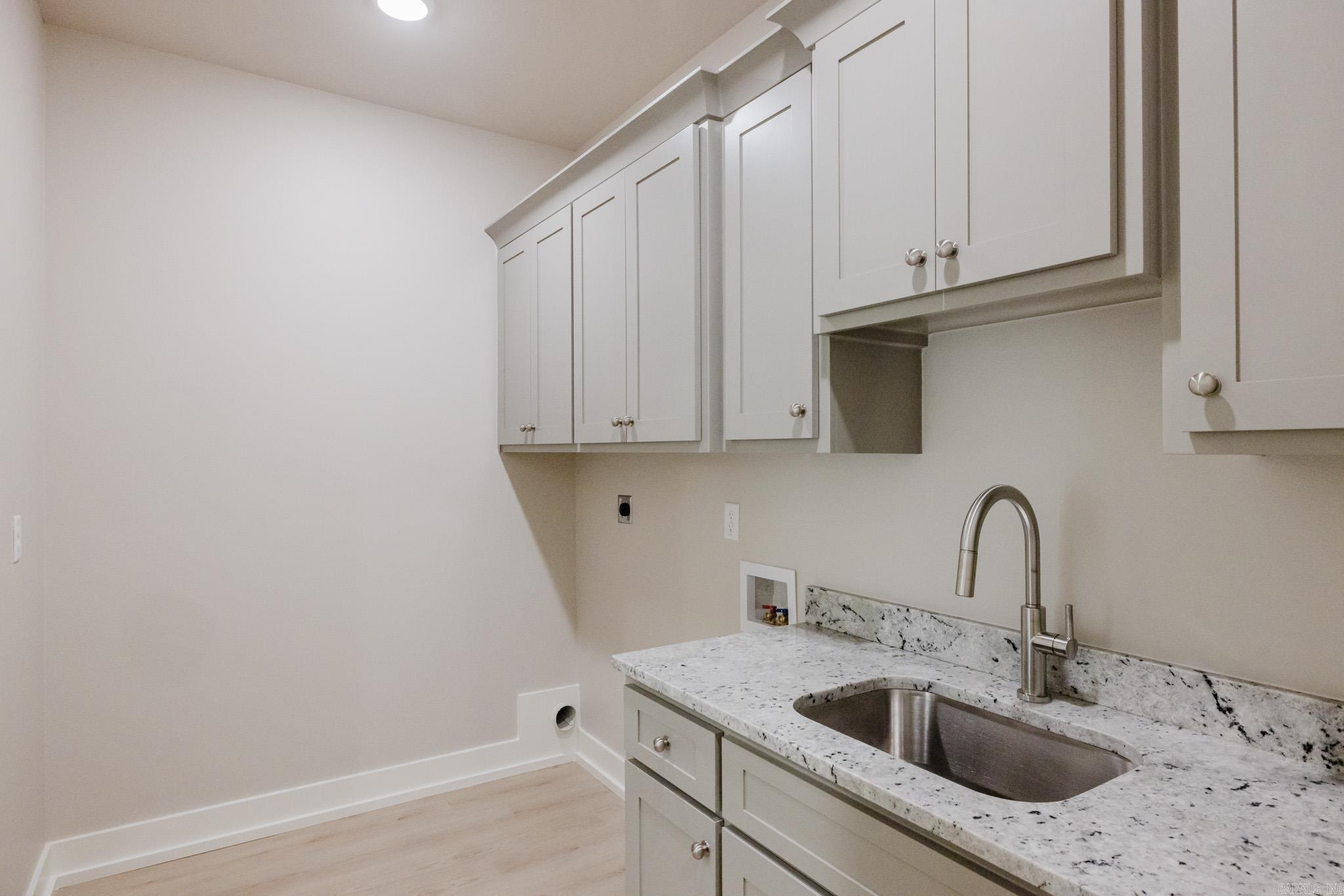 7105 Cold Creek Drive Property Photo 24