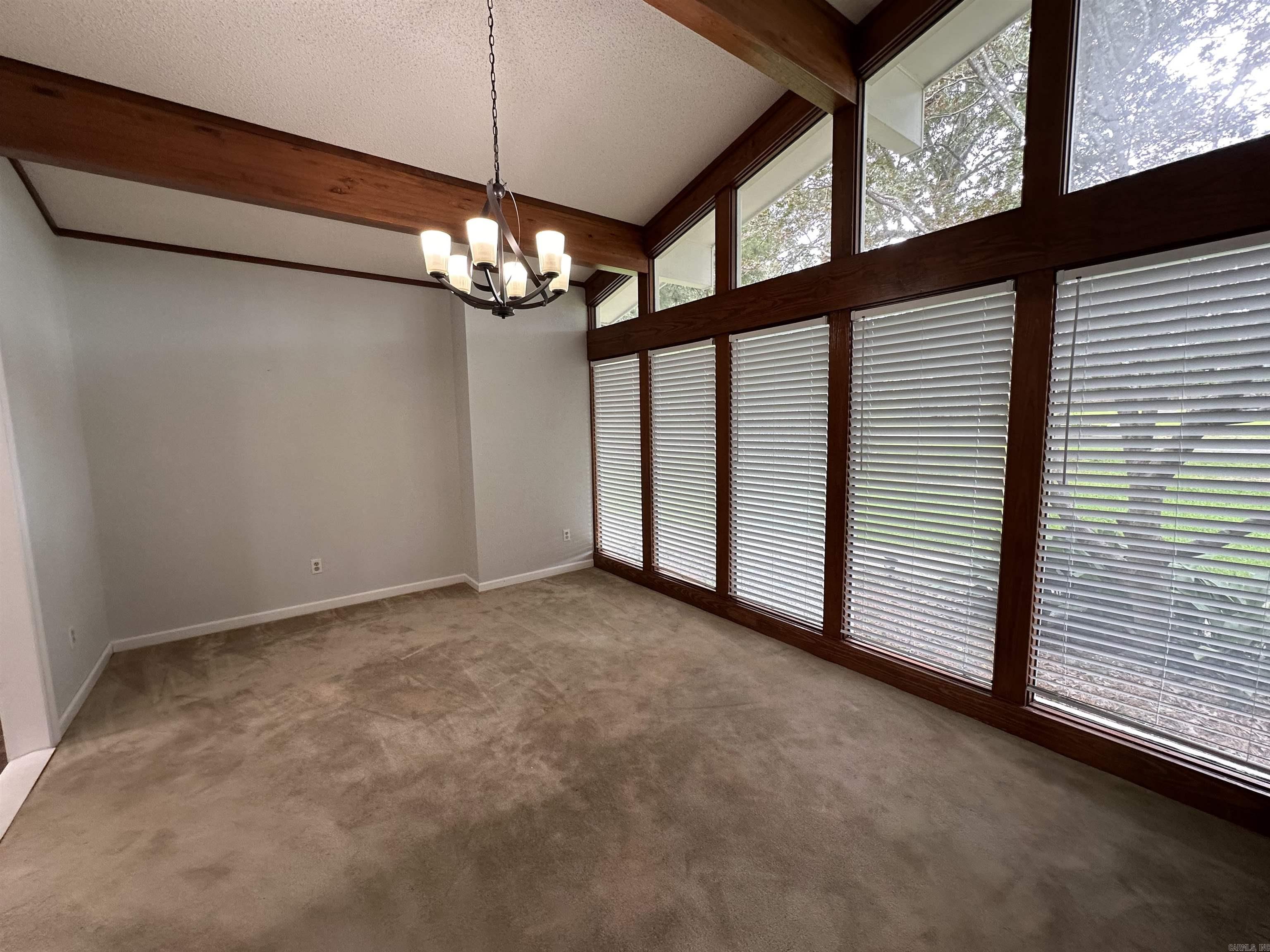 1624 S Lakewood Street Property Photo 6
