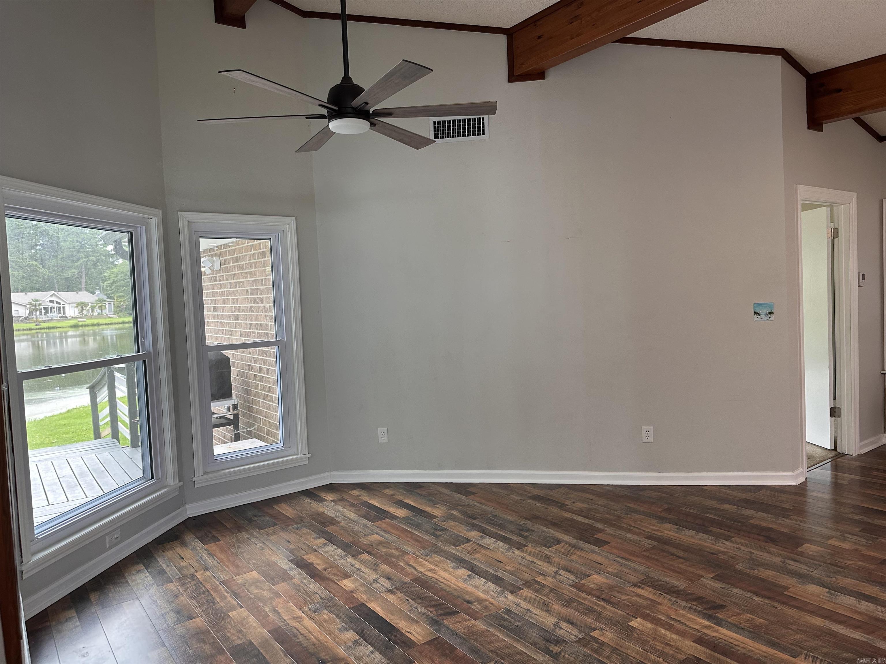1624 S Lakewood Street Property Photo 7