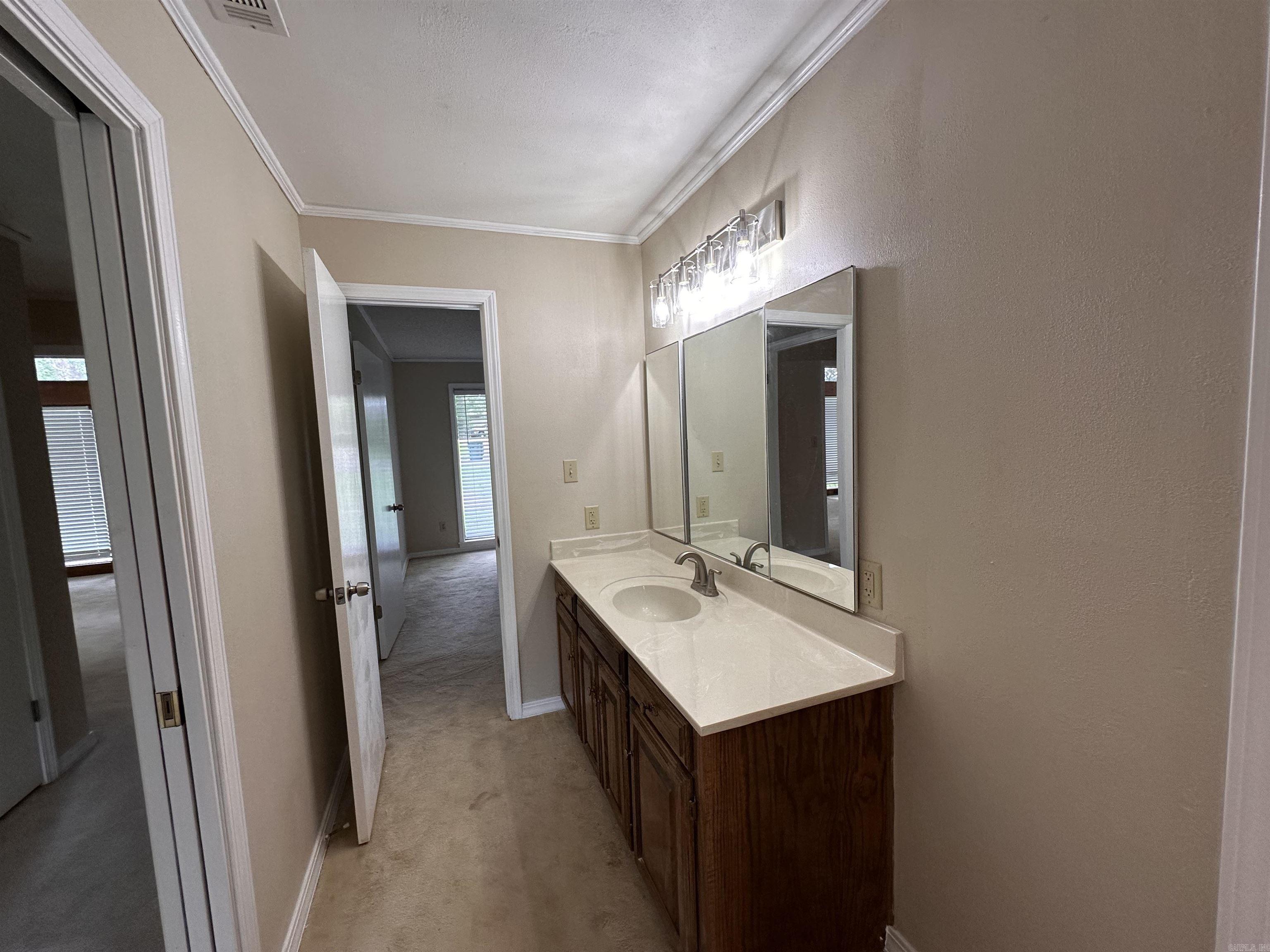 1624 S Lakewood Street Property Photo 24