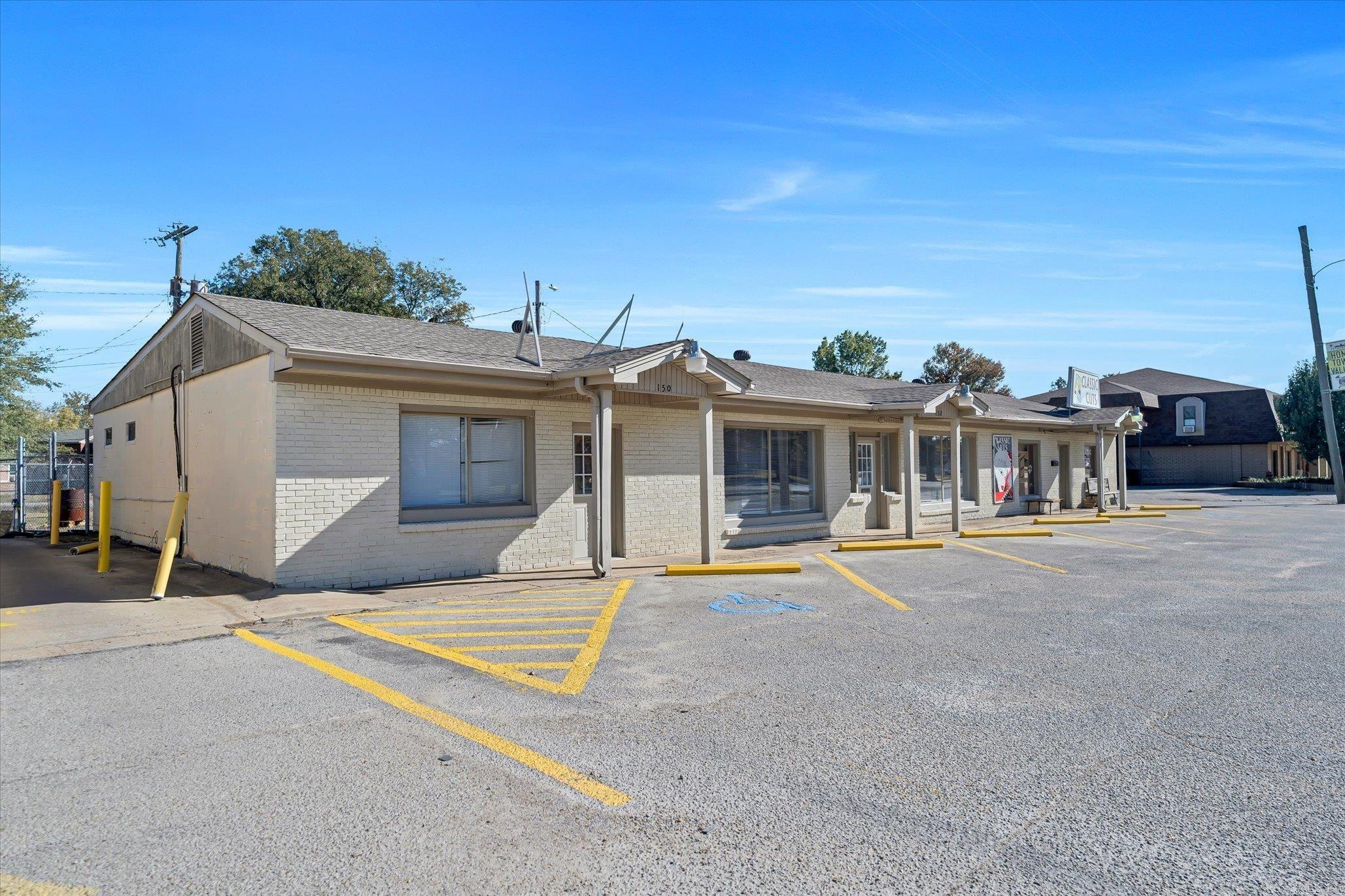 150 Highway 463 Property Photo 2