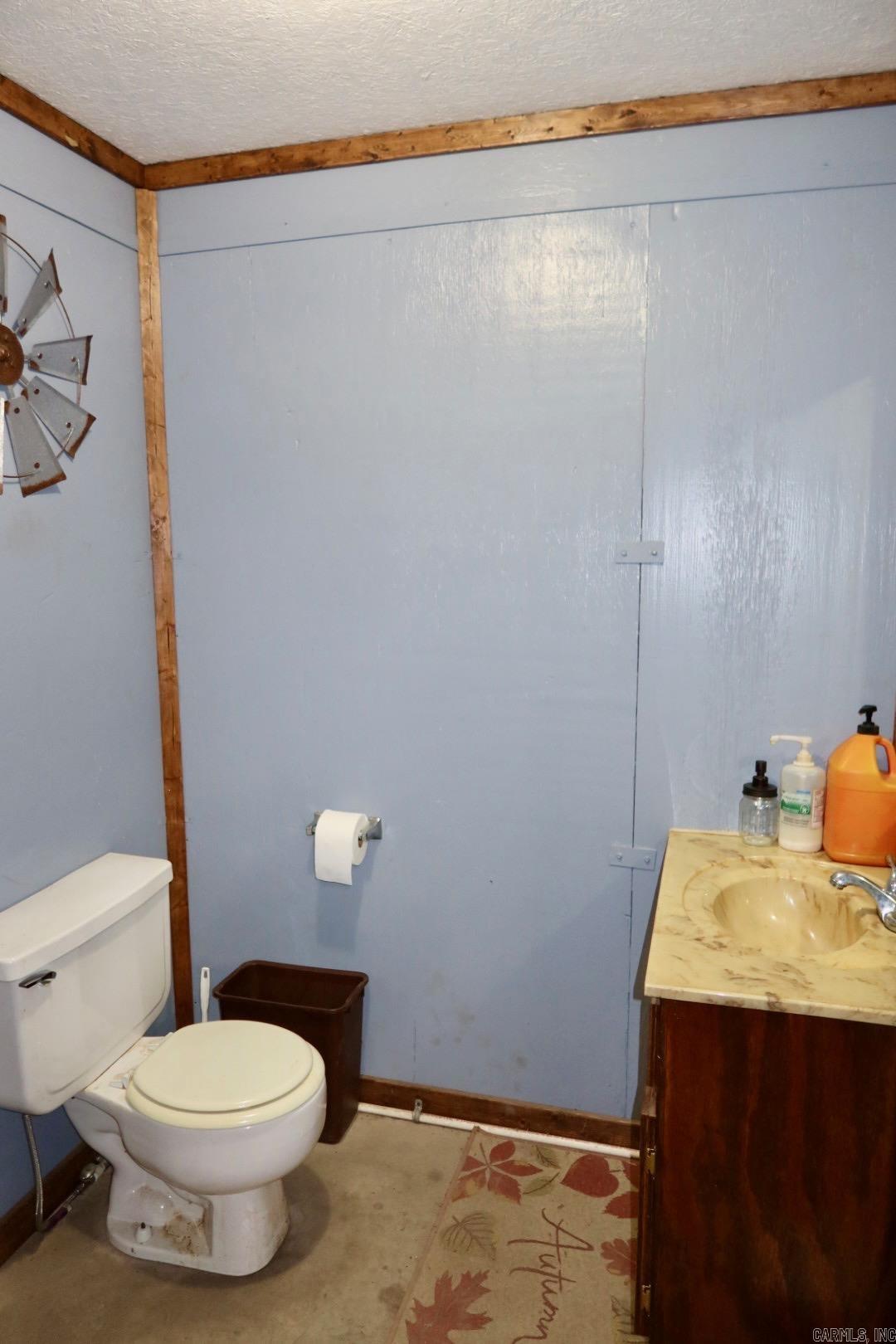 1014 Elkins Rd. Property Photo 9