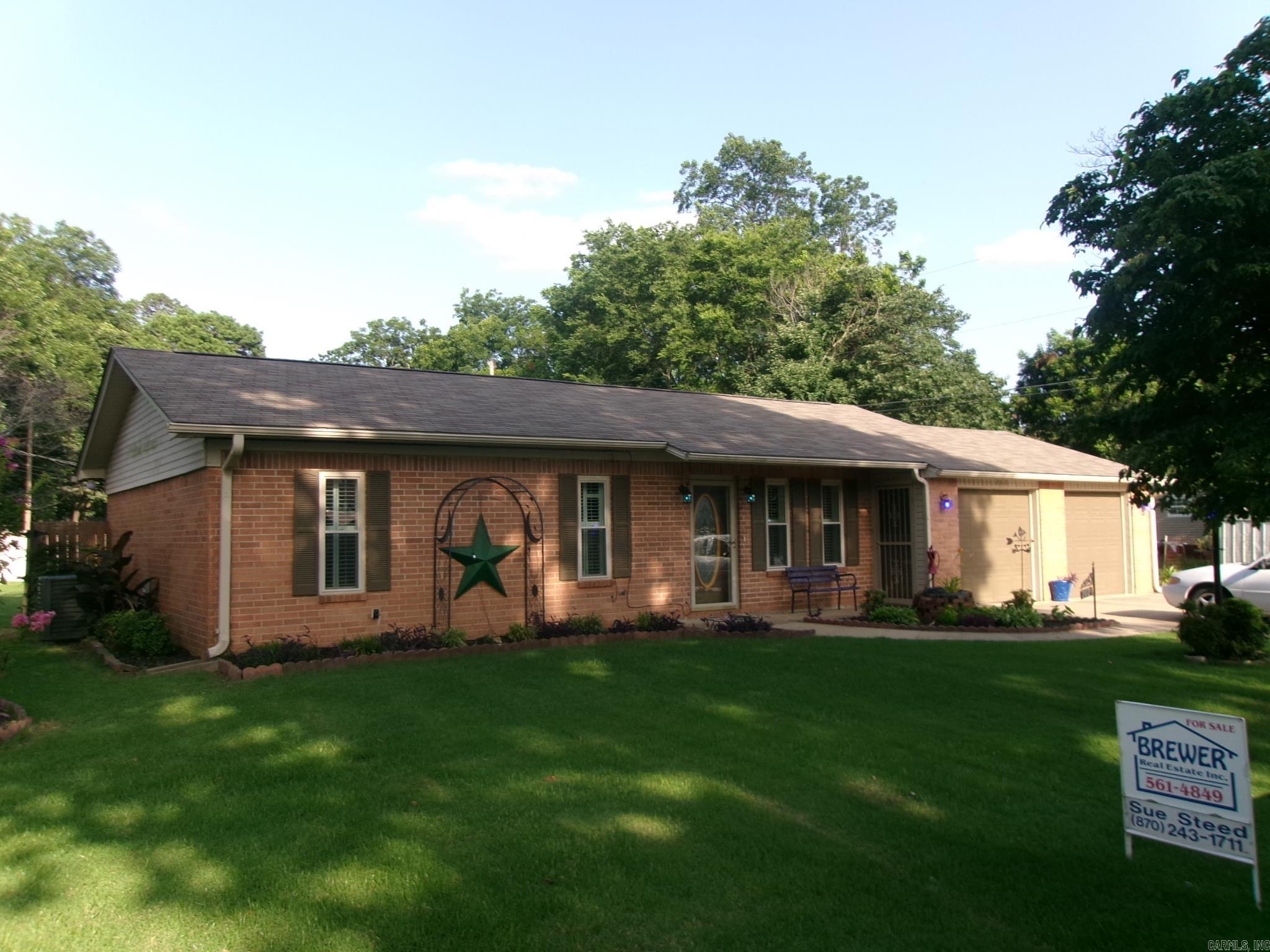 202 Arkansas St Property Photo 1