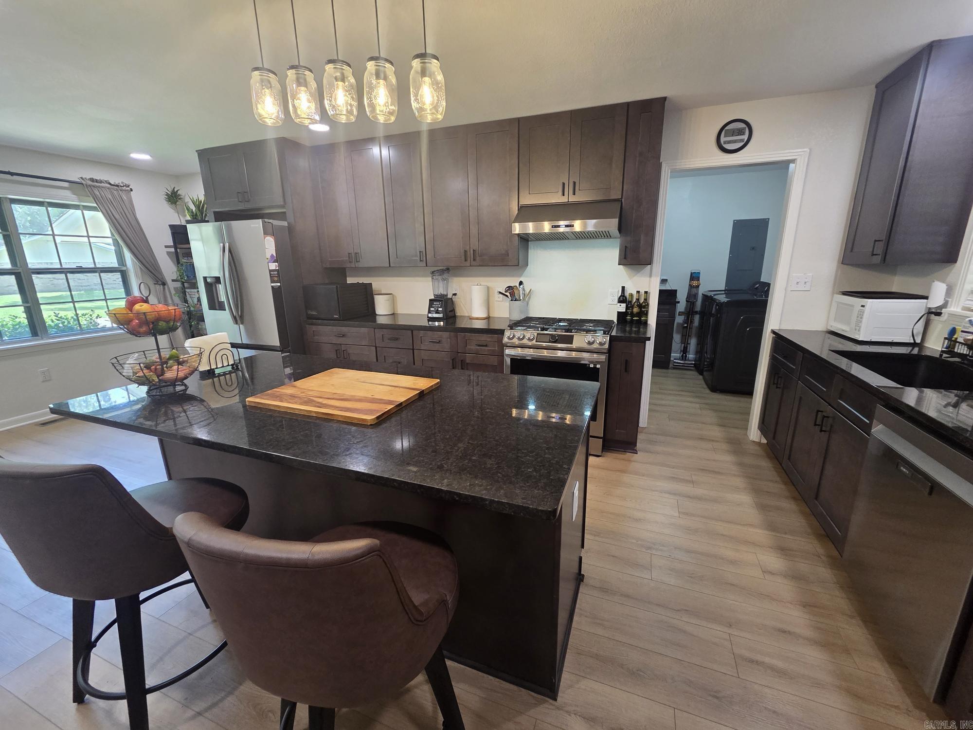 1101 N Cedar Property Photo 6