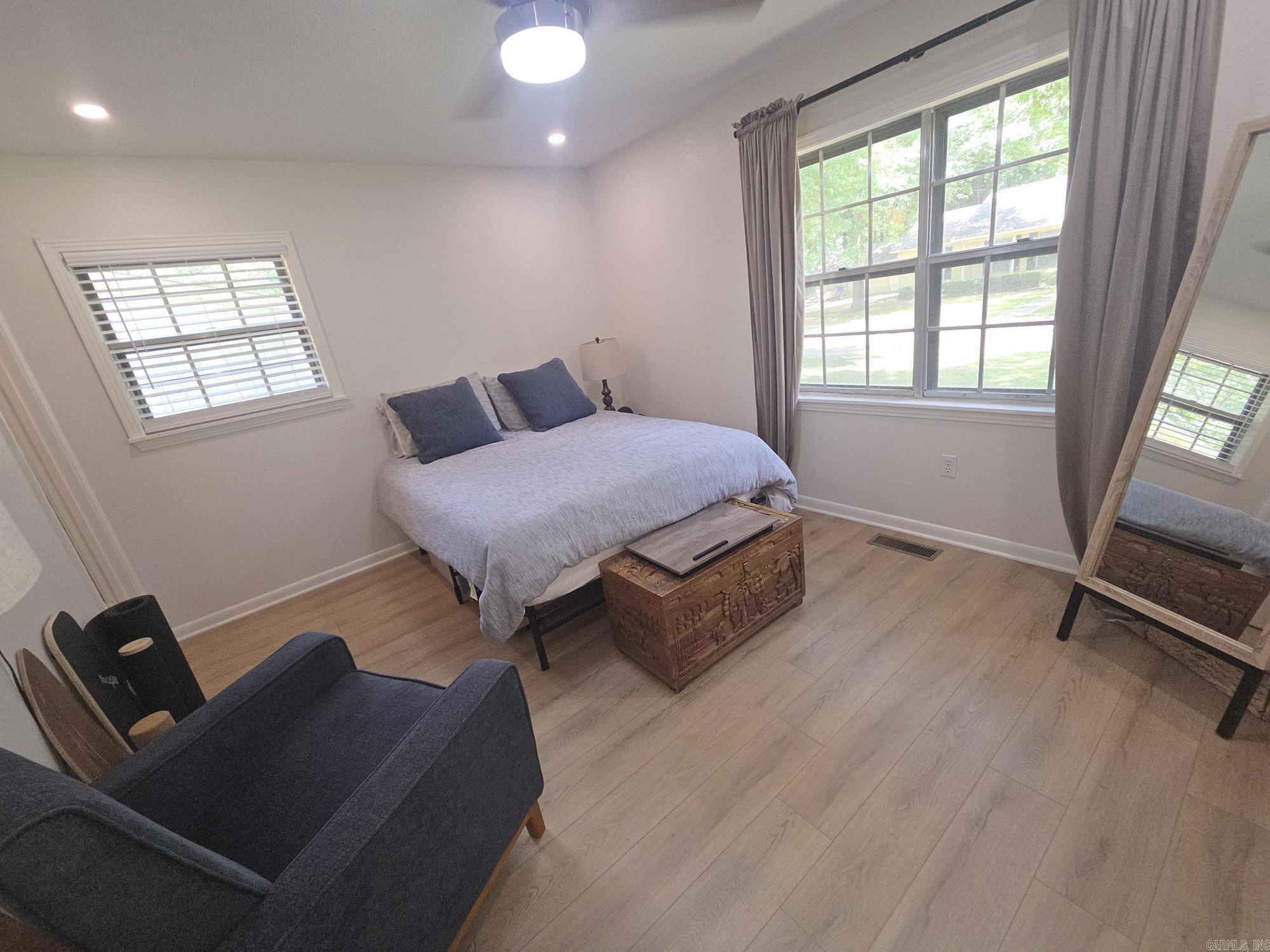1101 N Cedar Property Photo 23