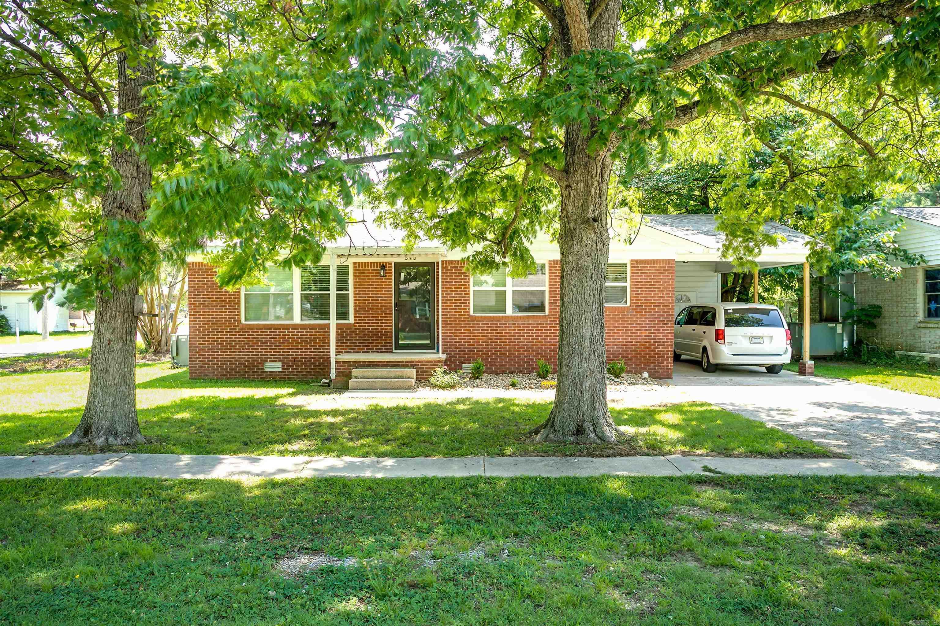 513 N 7th Street Property Photo 1
