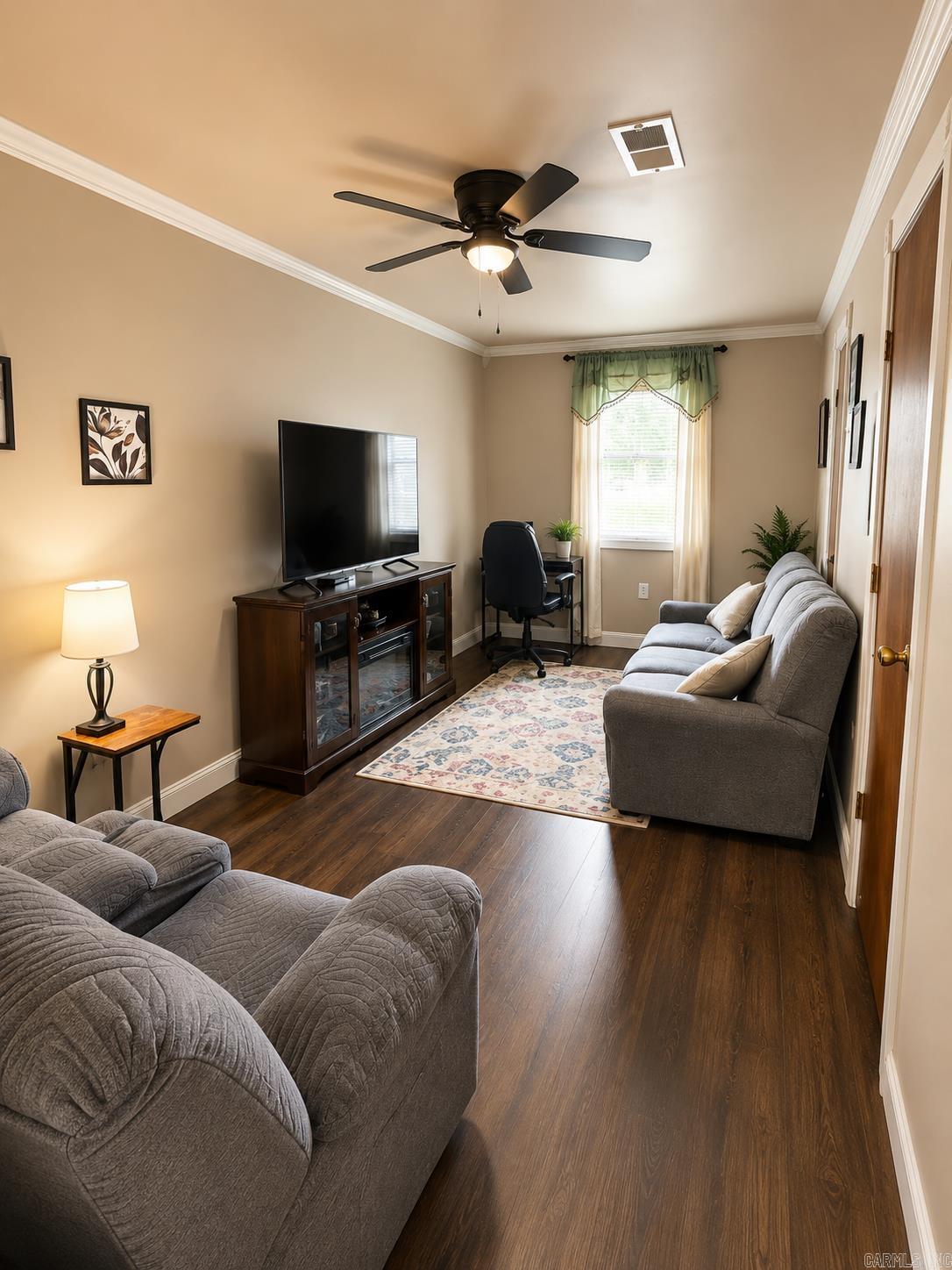 6517 Delhaven Drive Property Photo 2