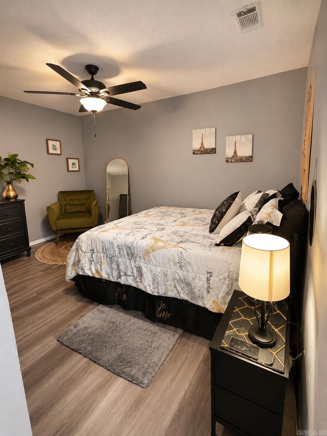 6517 Delhaven Drive Property Photo 3