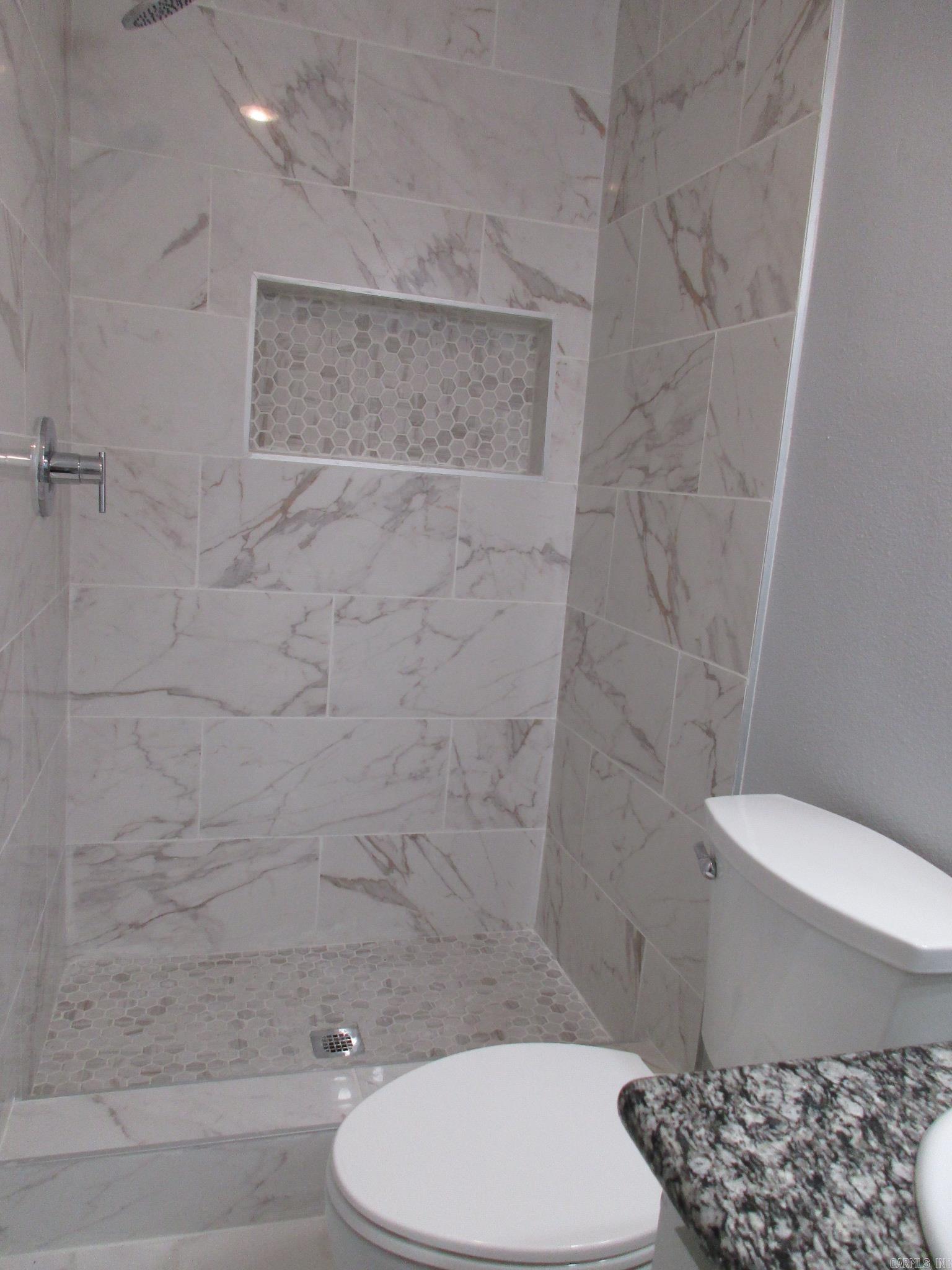 1209 E Twin Lakes Drive Property Photo 13