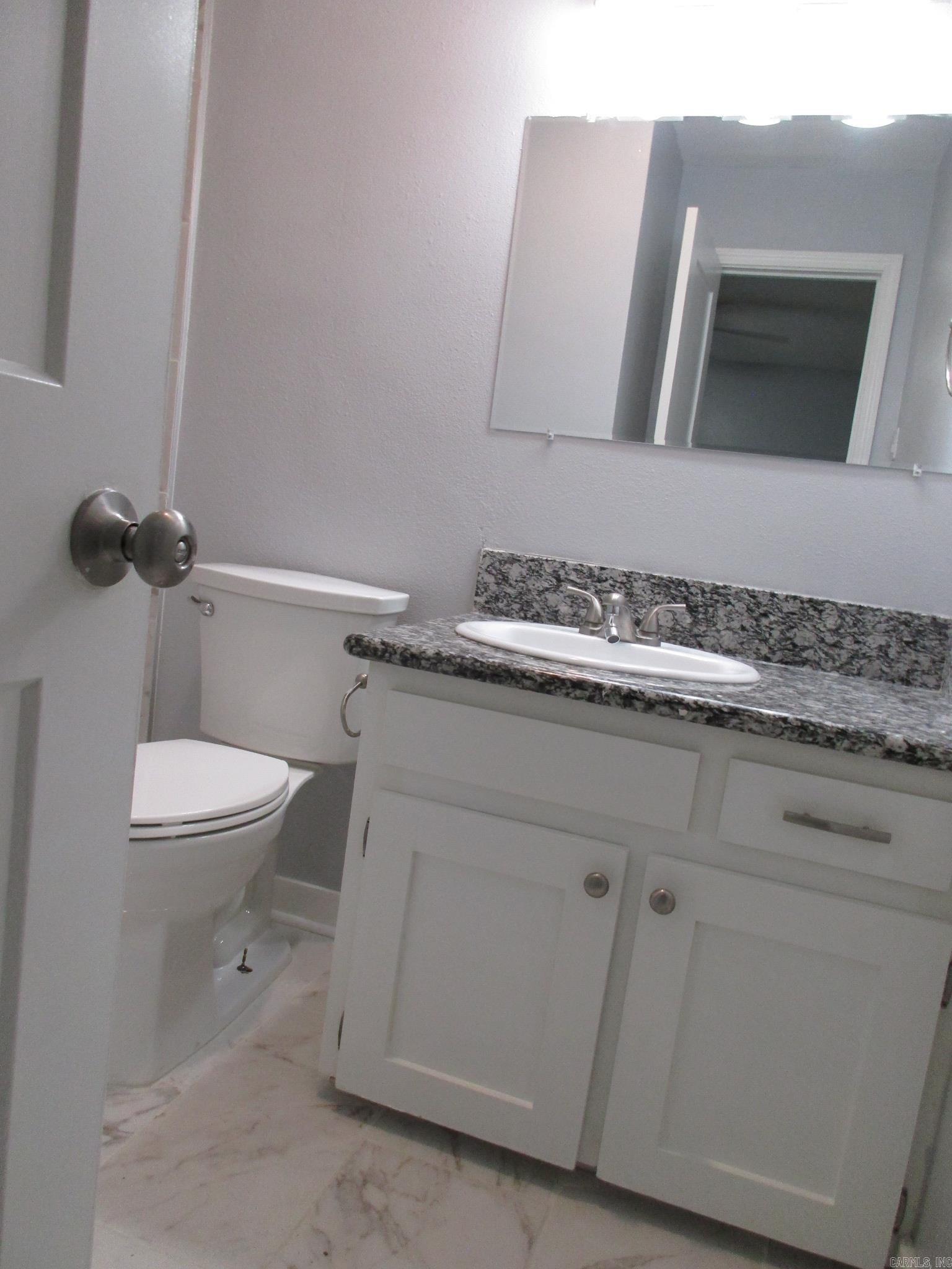 1209 E Twin Lakes Drive Property Photo 14