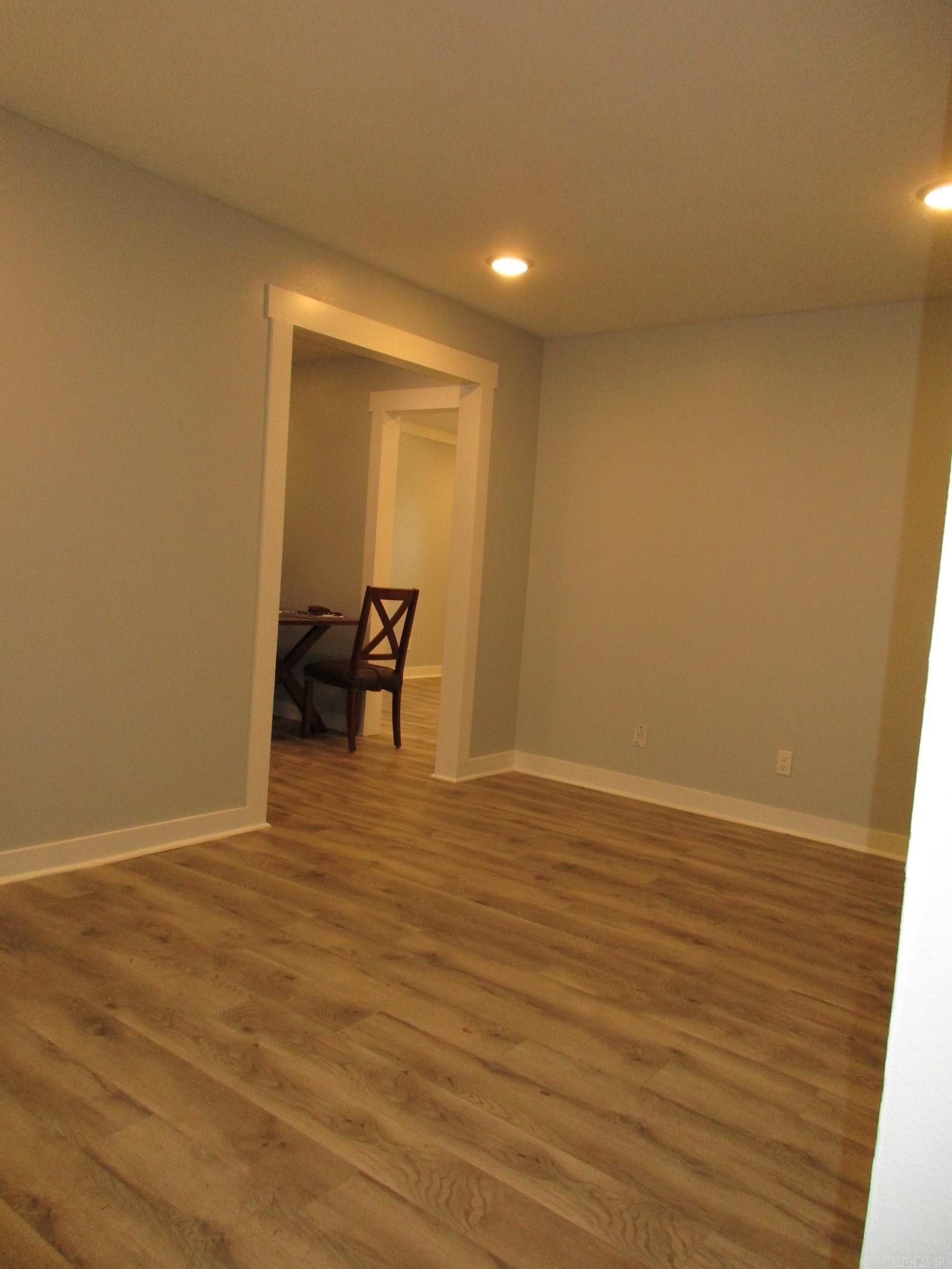 1209 E Twin Lakes Drive Property Photo 22