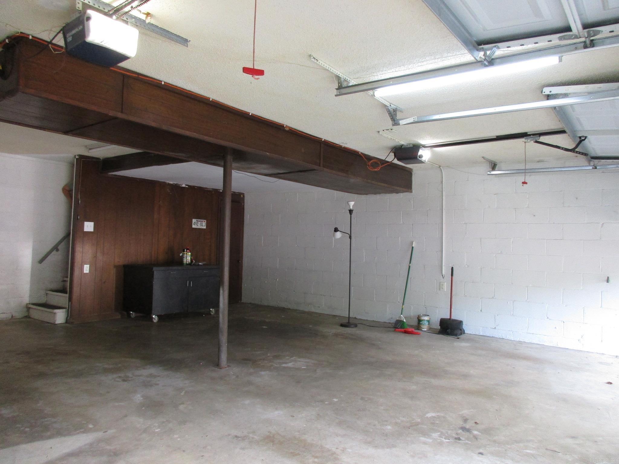 1209 E Twin Lakes Drive Property Photo 27