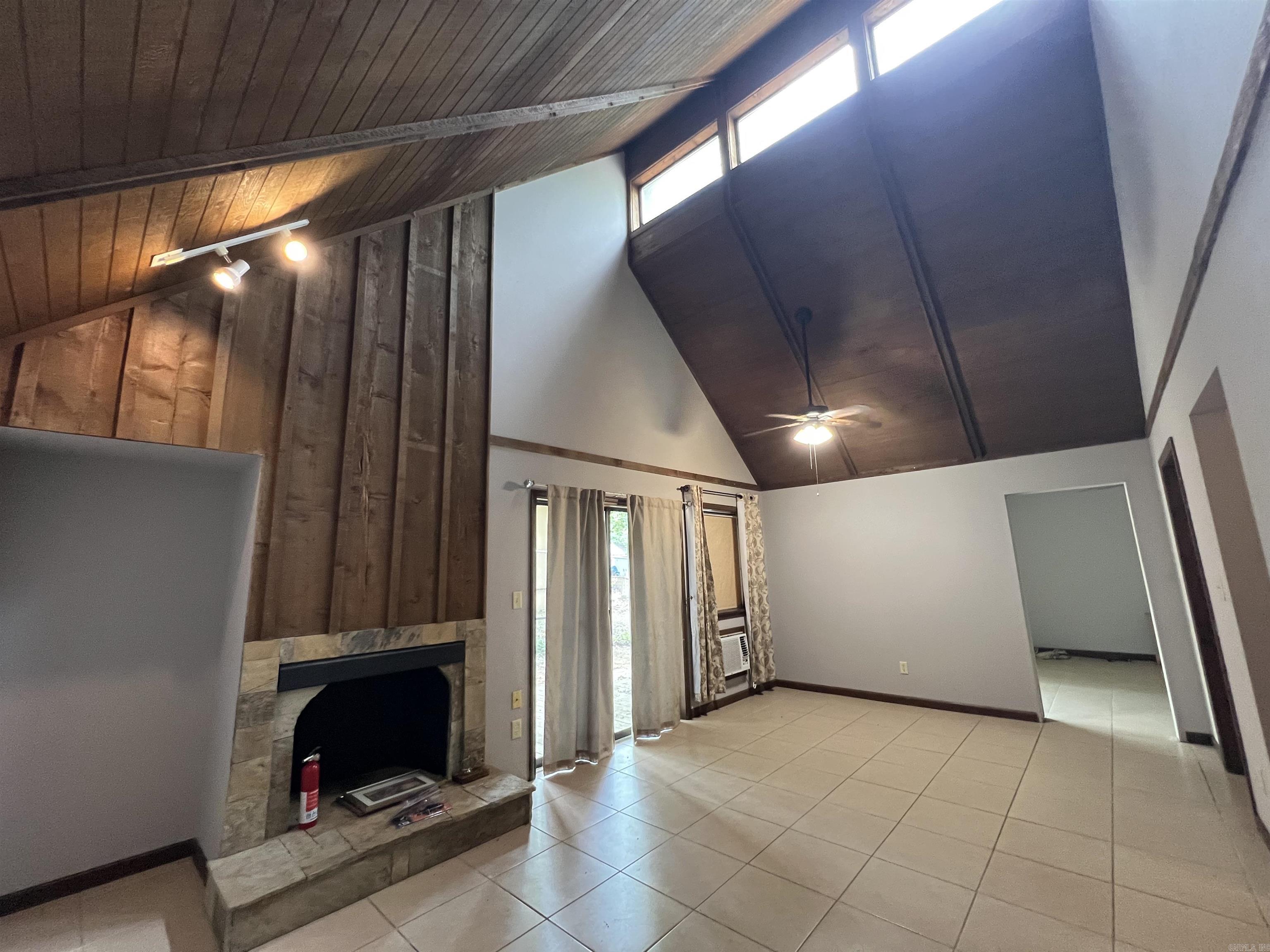 103 Shadow Ridge Dr Property Photo 13