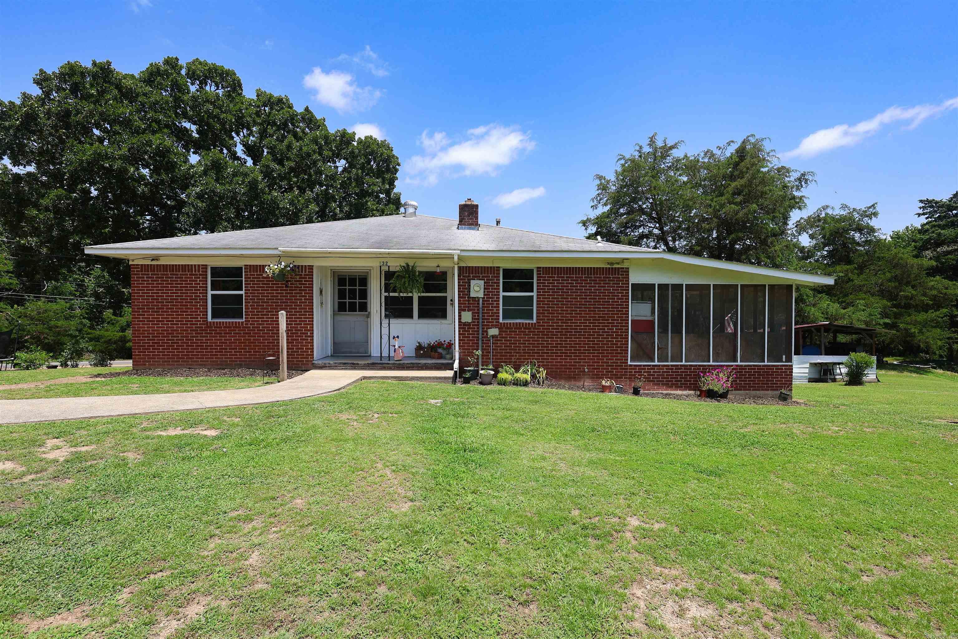 132 South Drive Property Photo 2