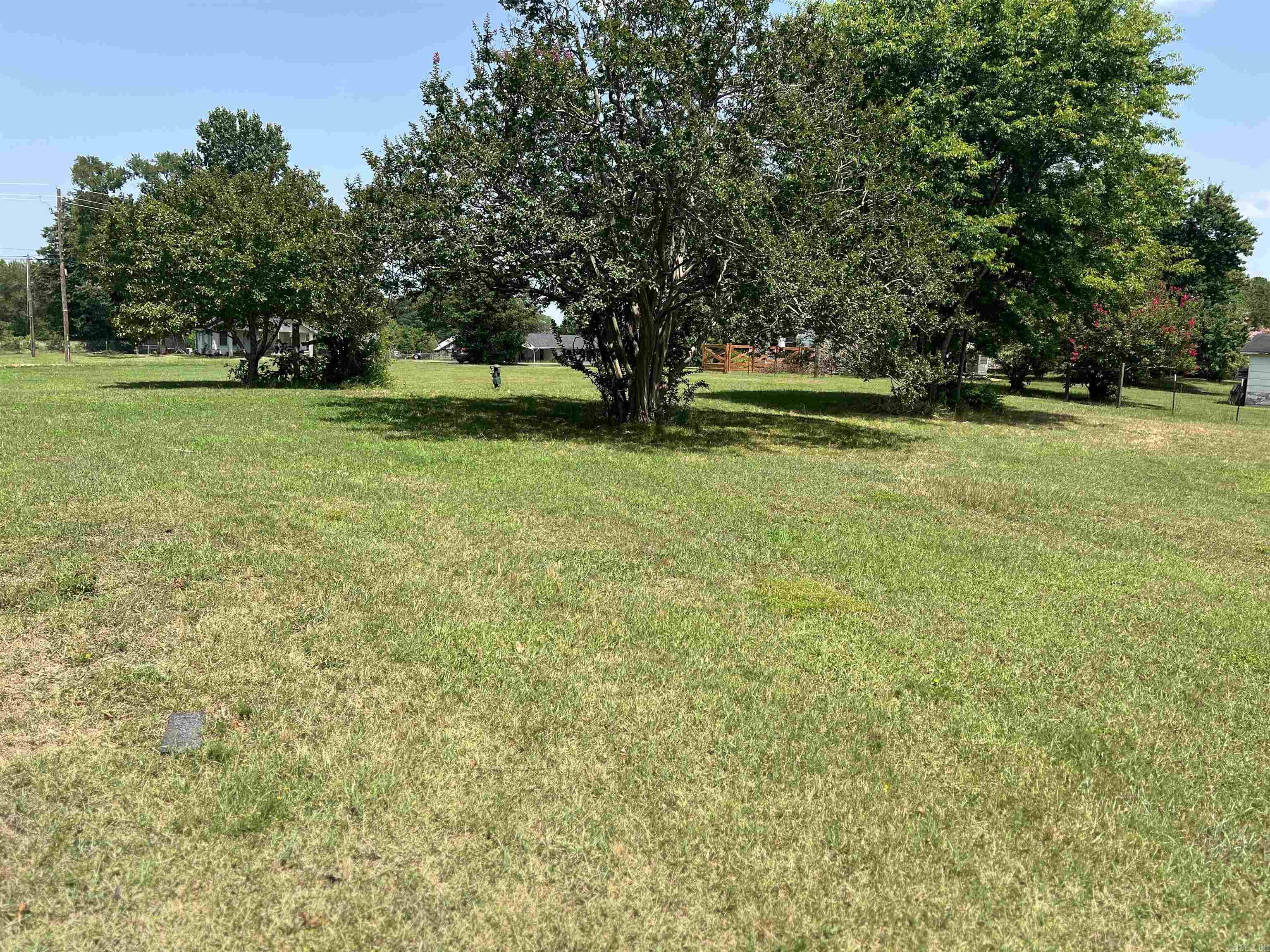 2704 N Highway 229 Property Photo 5