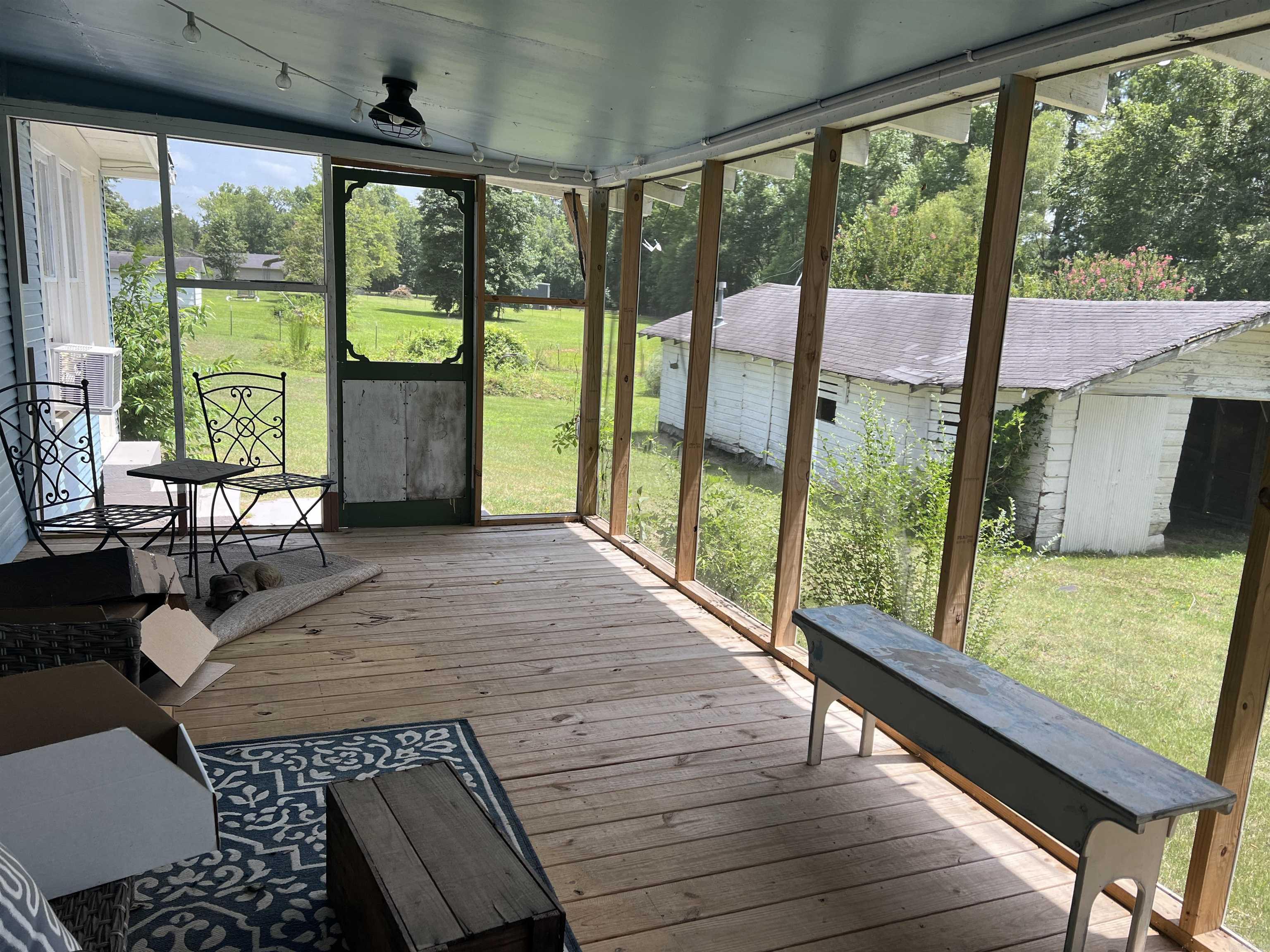 2704 N Highway 229 Property Photo 31