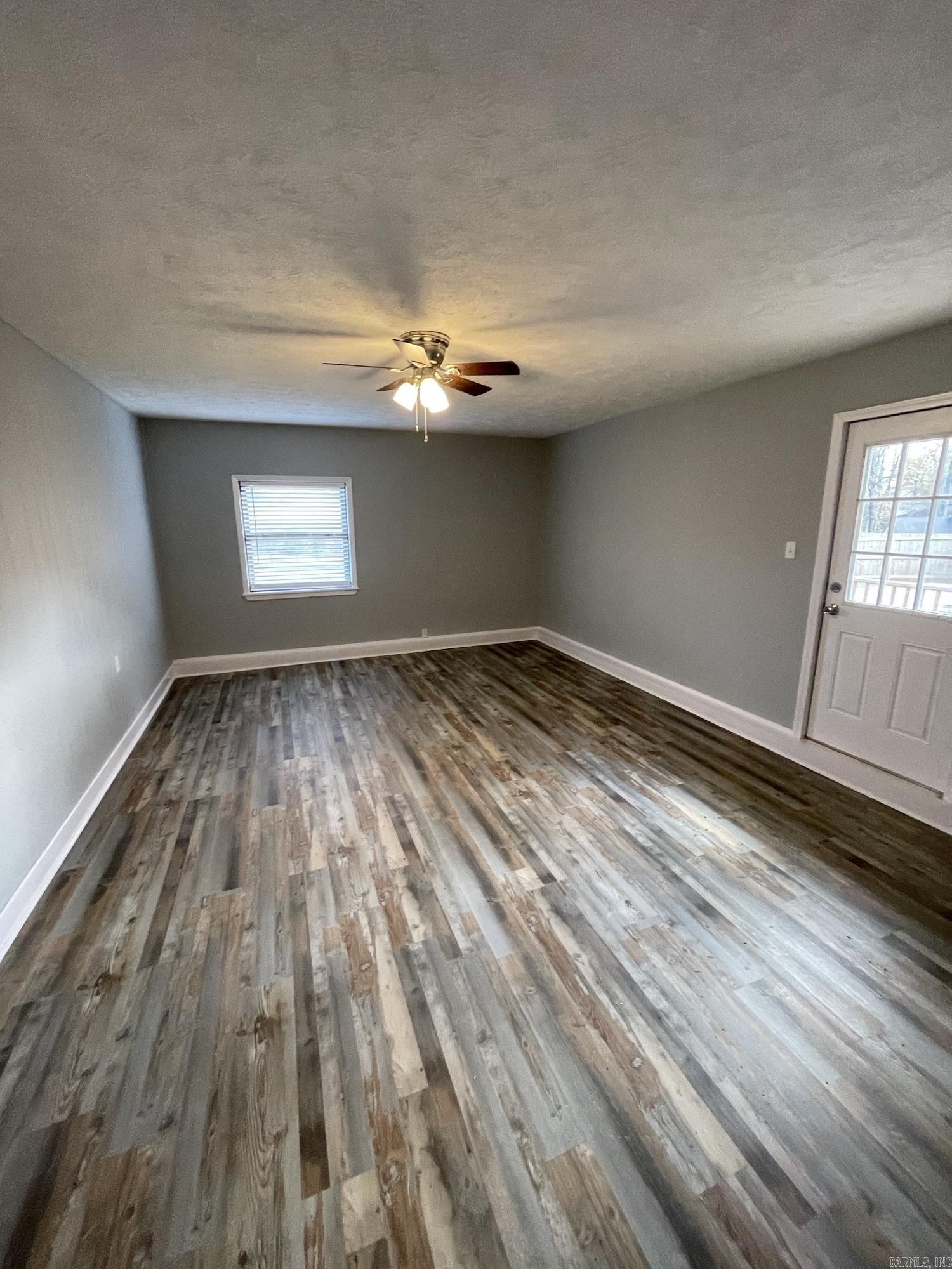 105 Wells Fargo Trl Property Photo 11