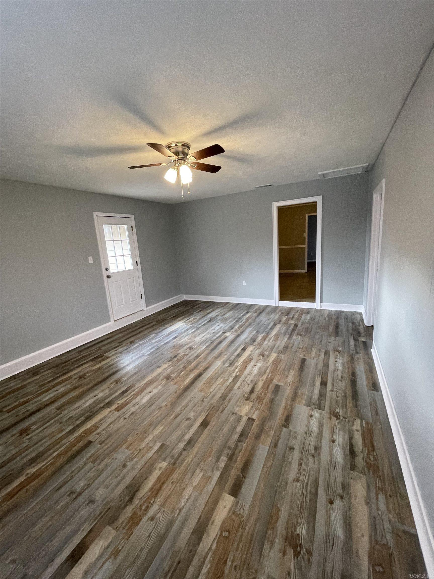 105 Wells Fargo Trl Property Photo 12