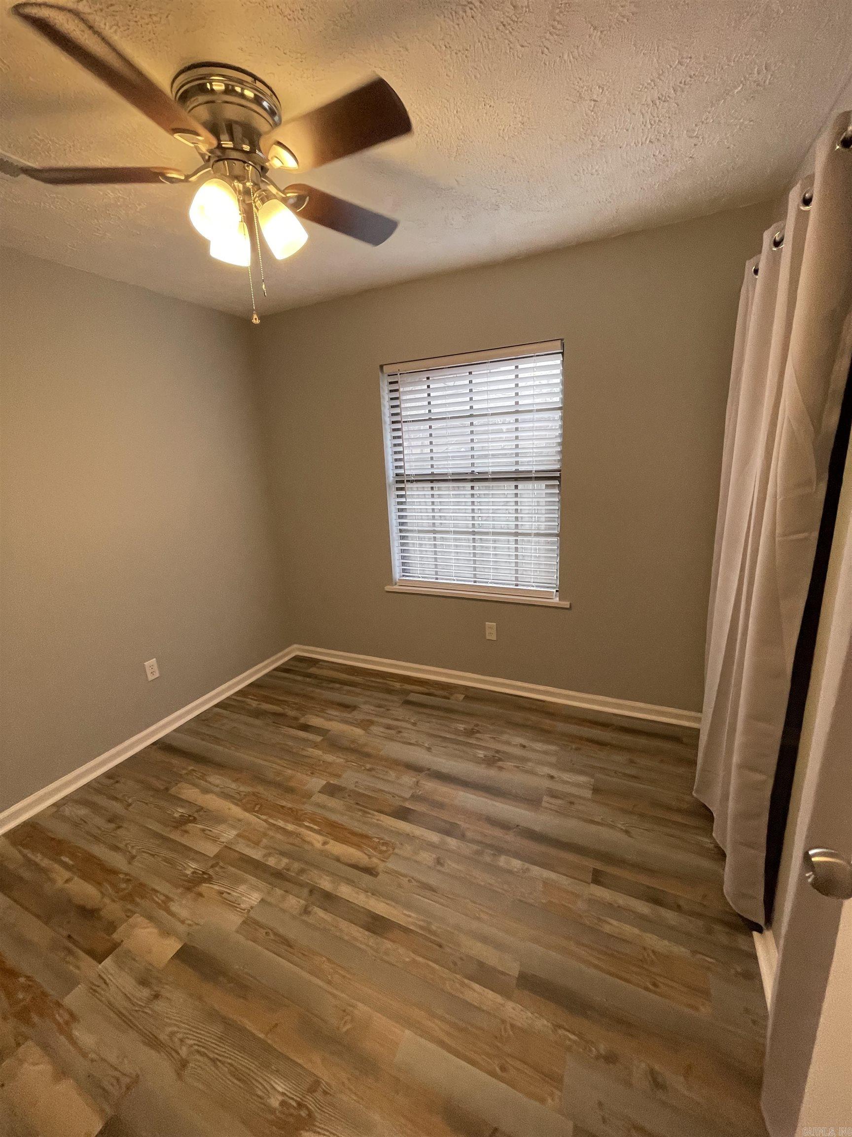 105 Wells Fargo Trl Property Photo 14