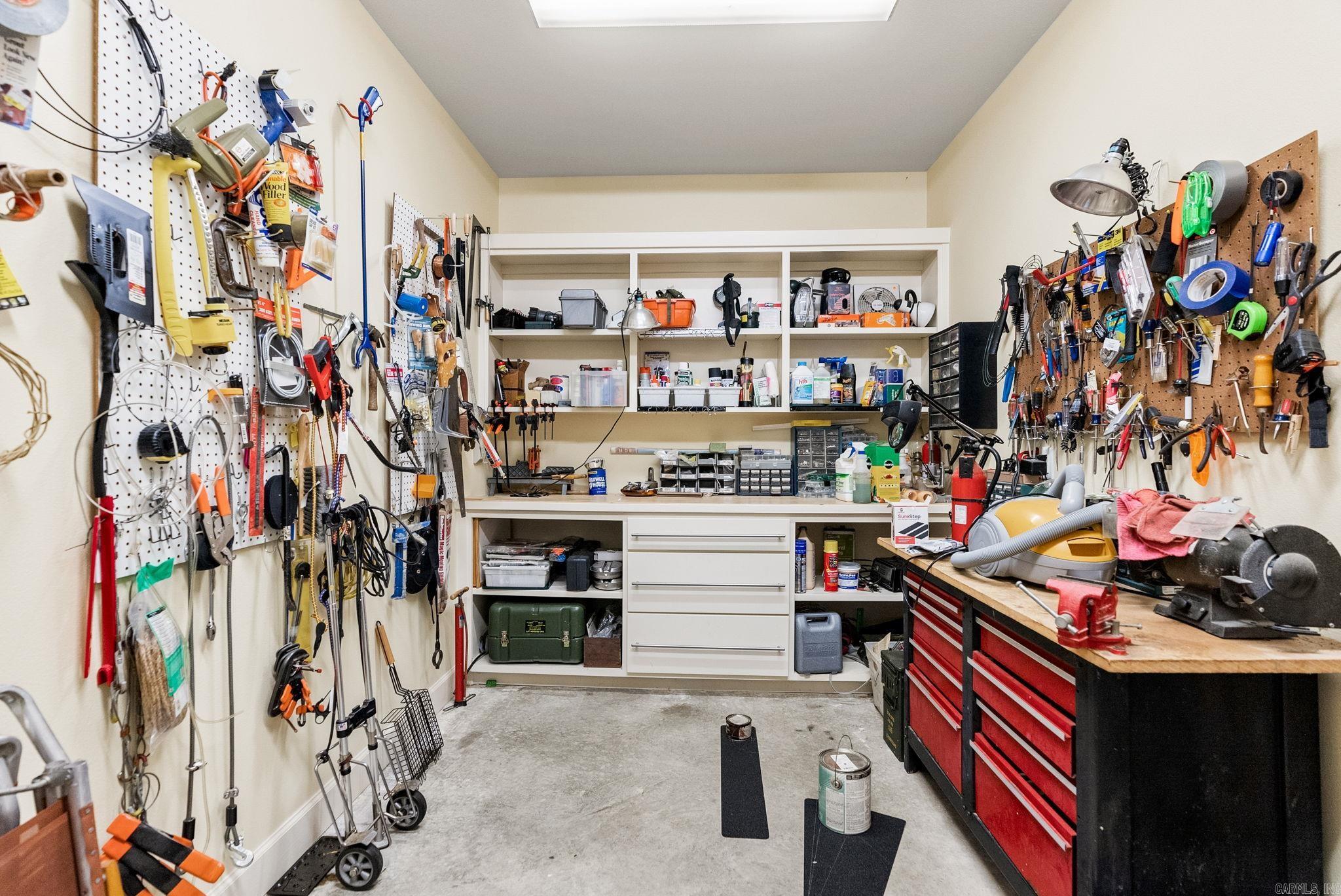 7 Crystal Mountain Cove Property Photo 29