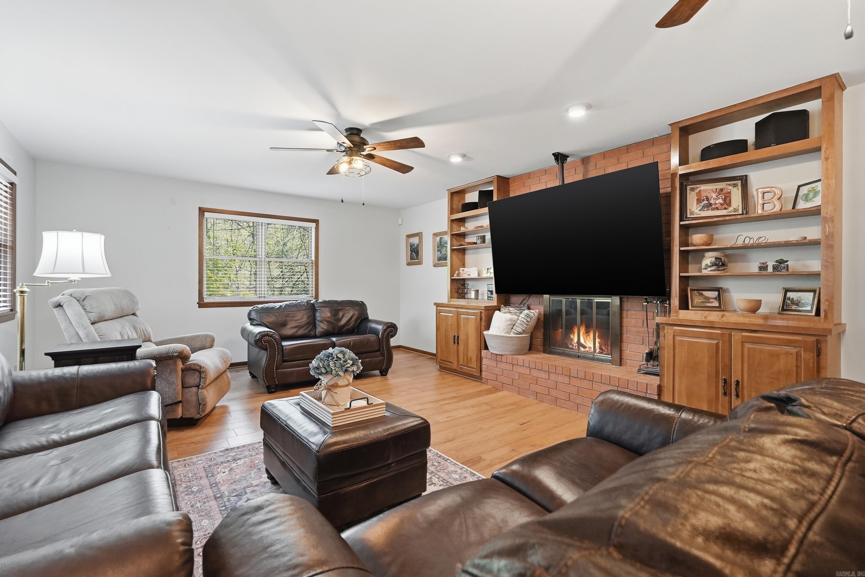 1190 Cambridge Circle Property Photo 7
