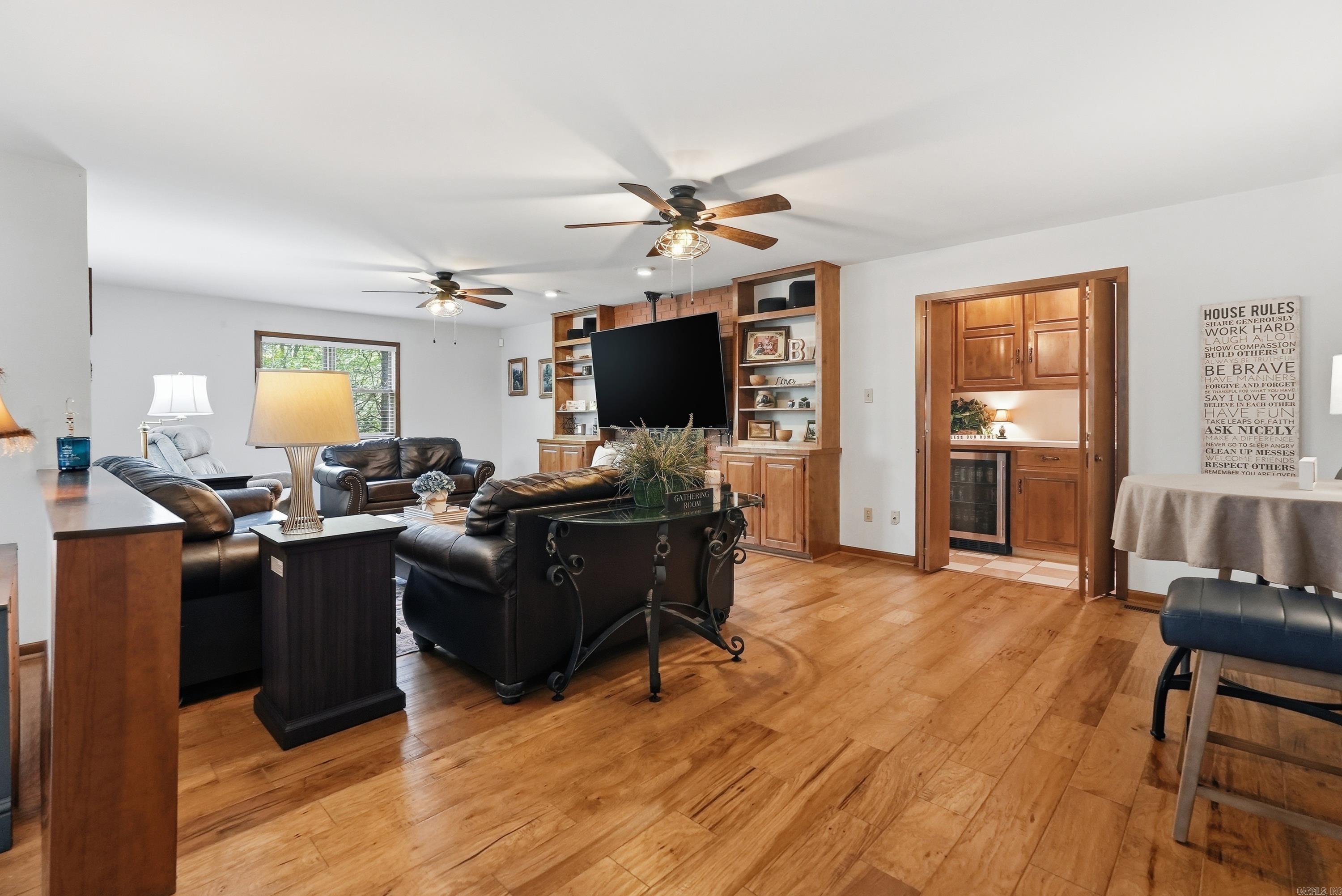 1190 Cambridge Circle Property Photo 10