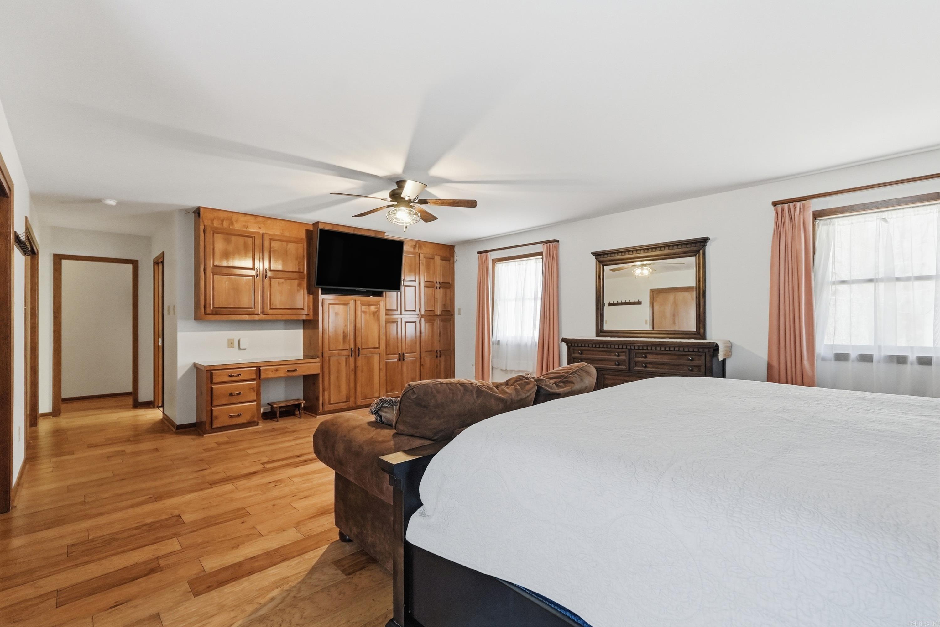 1190 Cambridge Circle Property Photo 25