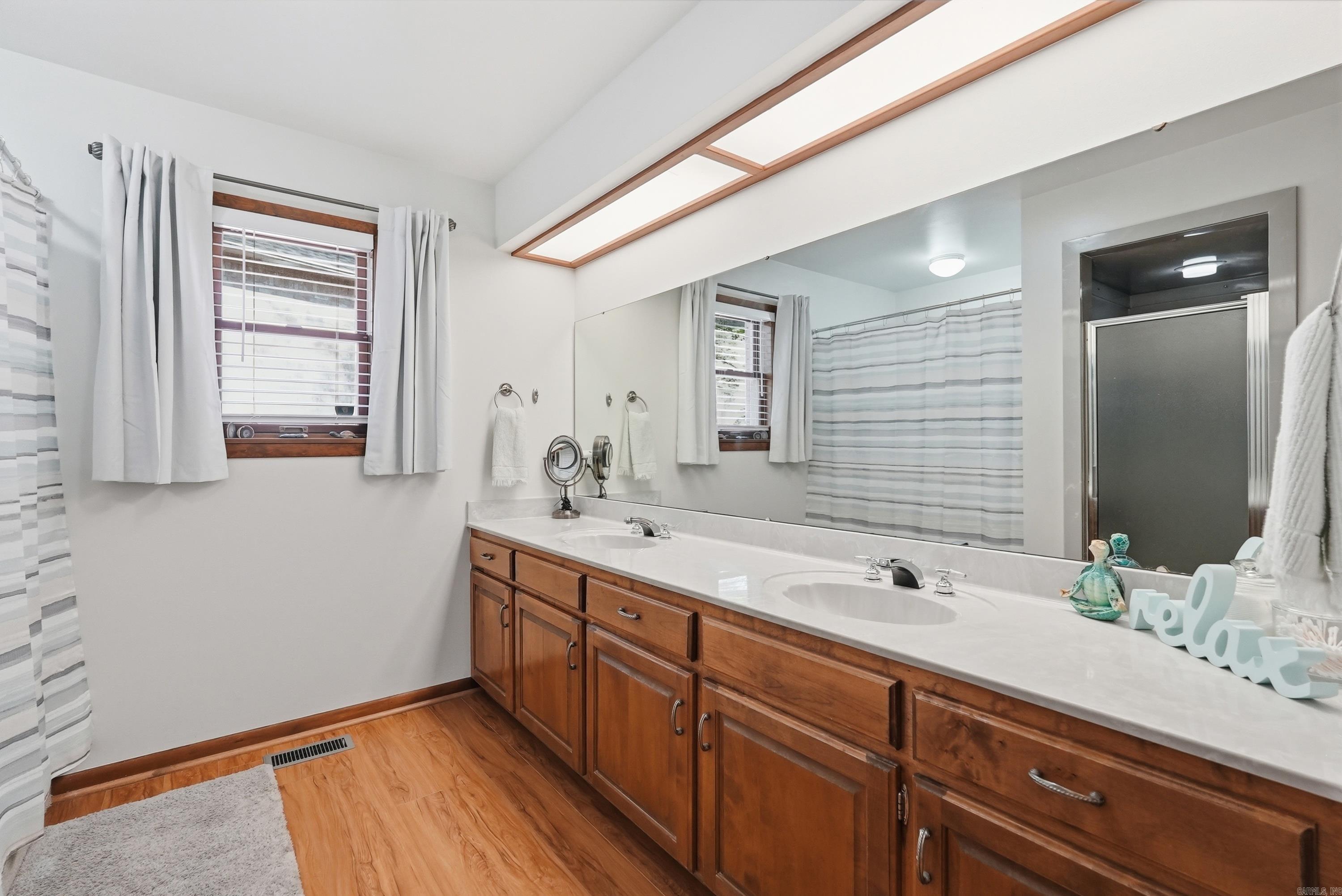 1190 Cambridge Circle Property Photo 31