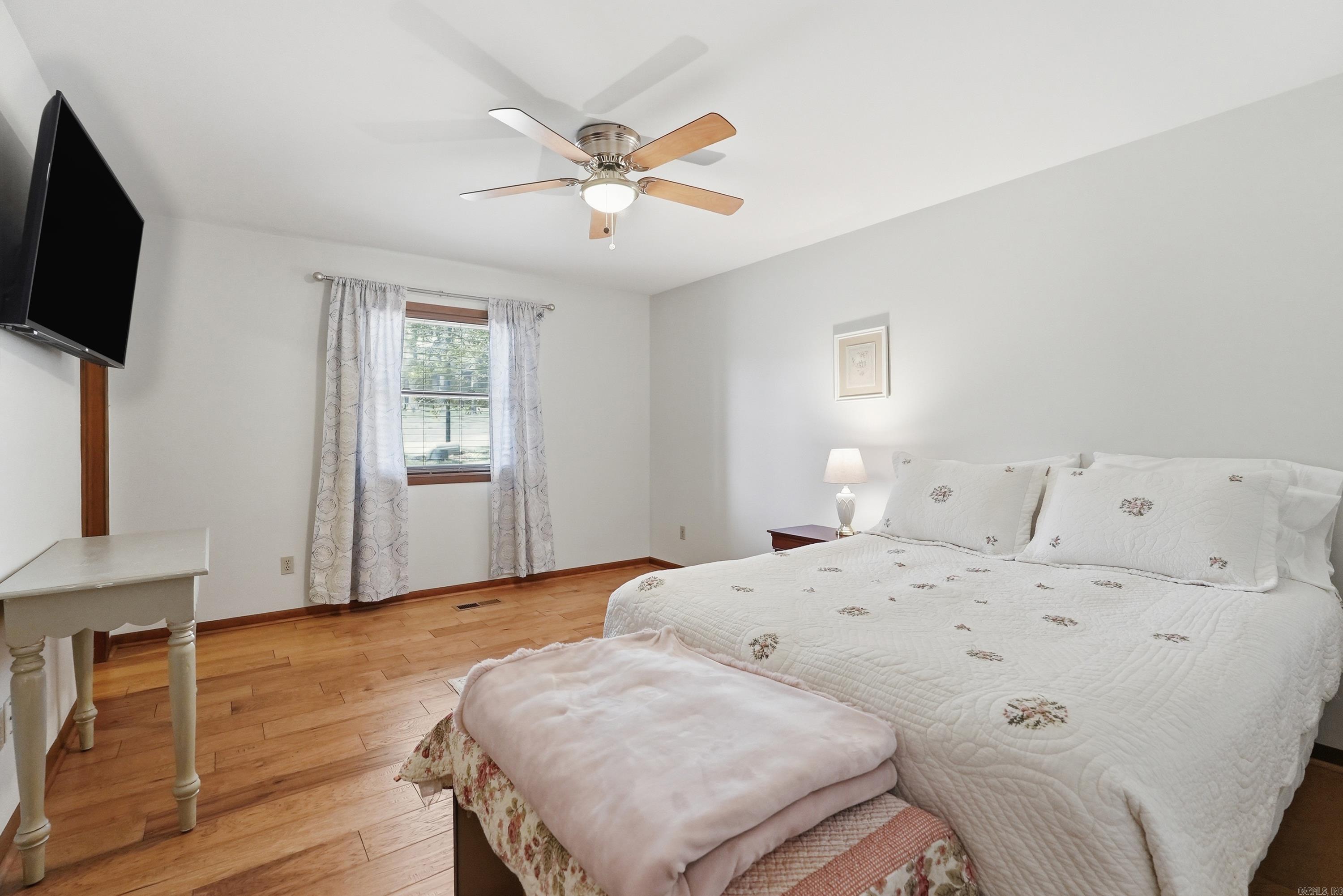 1190 Cambridge Circle Property Photo 32