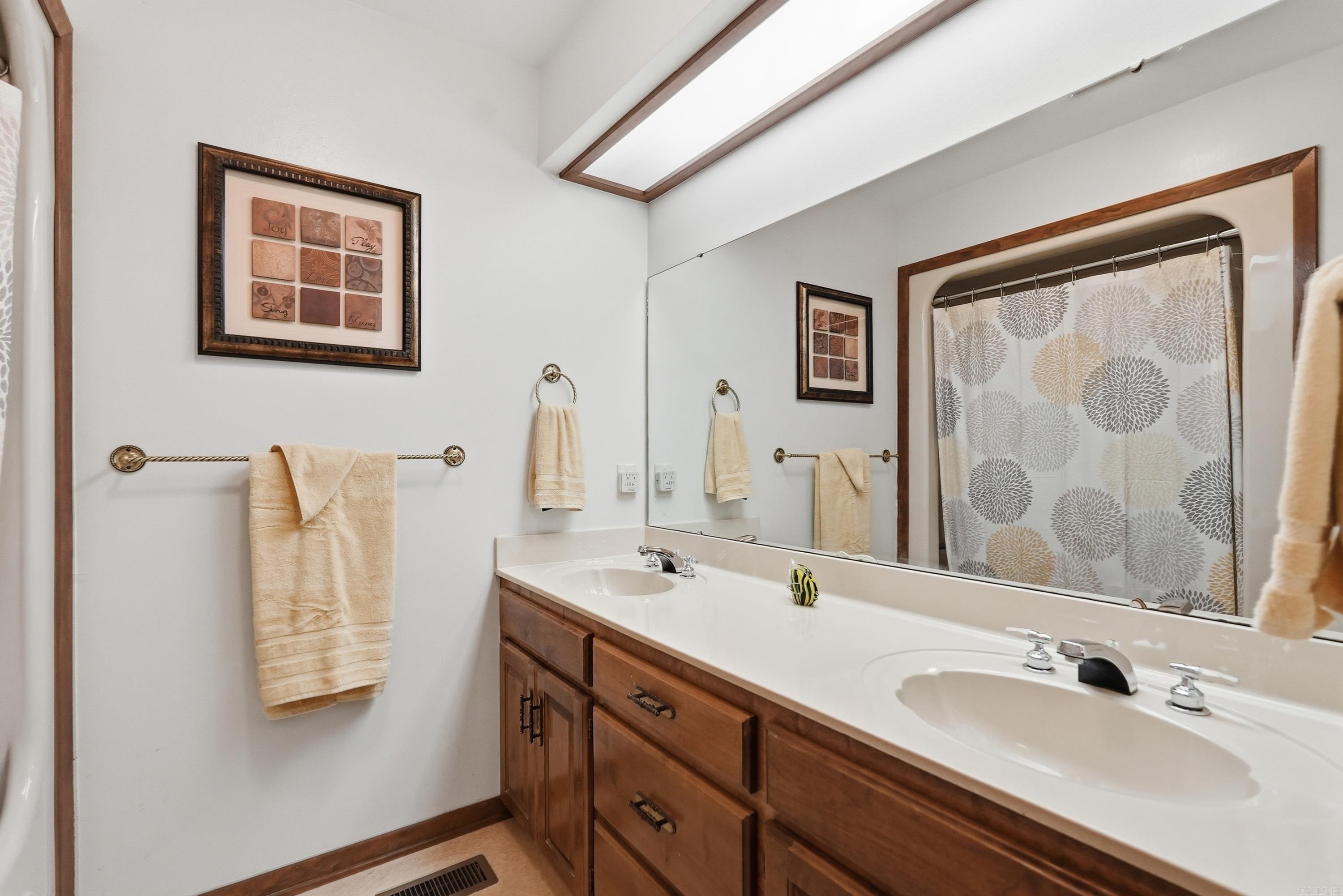 1190 Cambridge Circle Property Photo 35