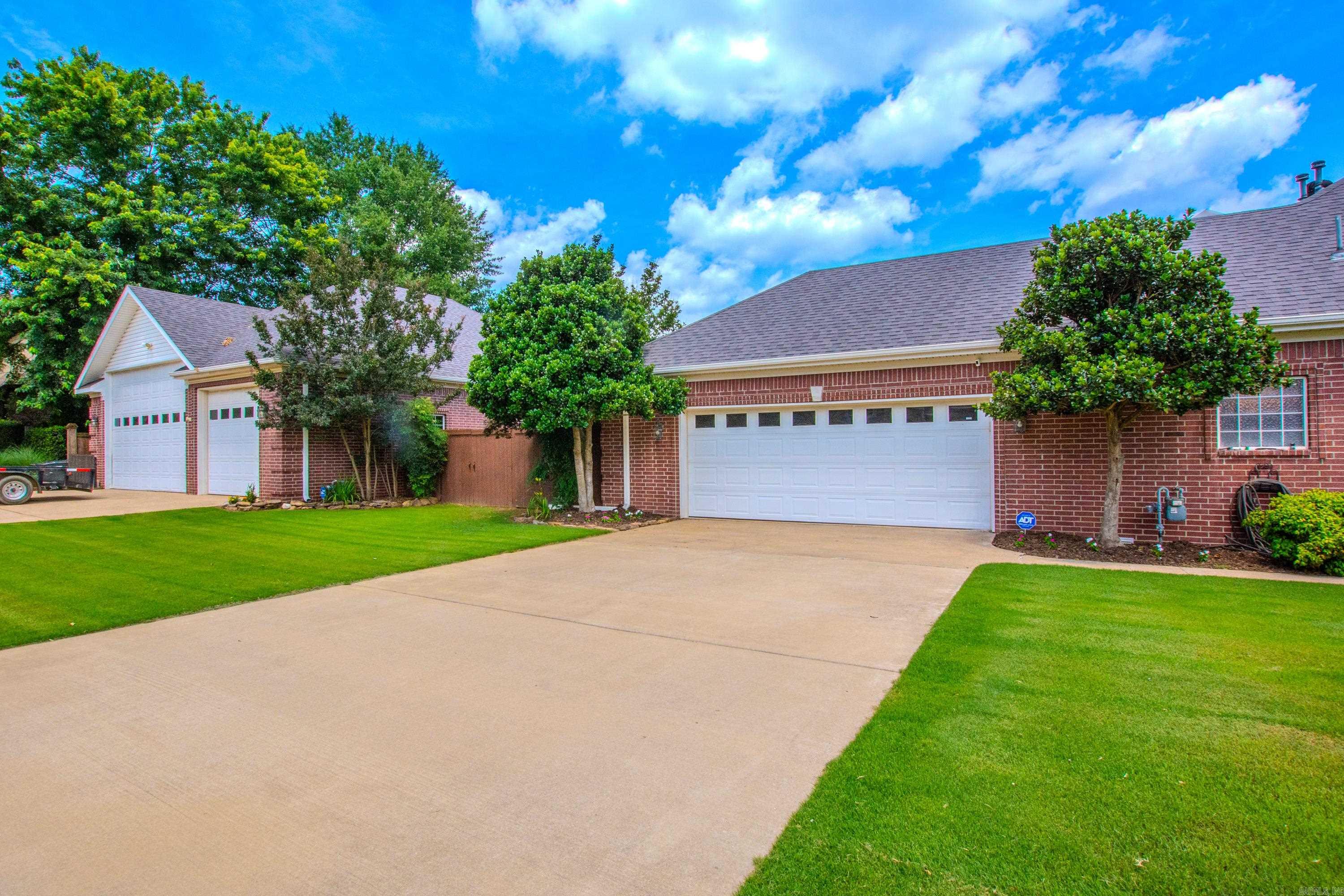 824 Sedgefield Drive Property Photo 4