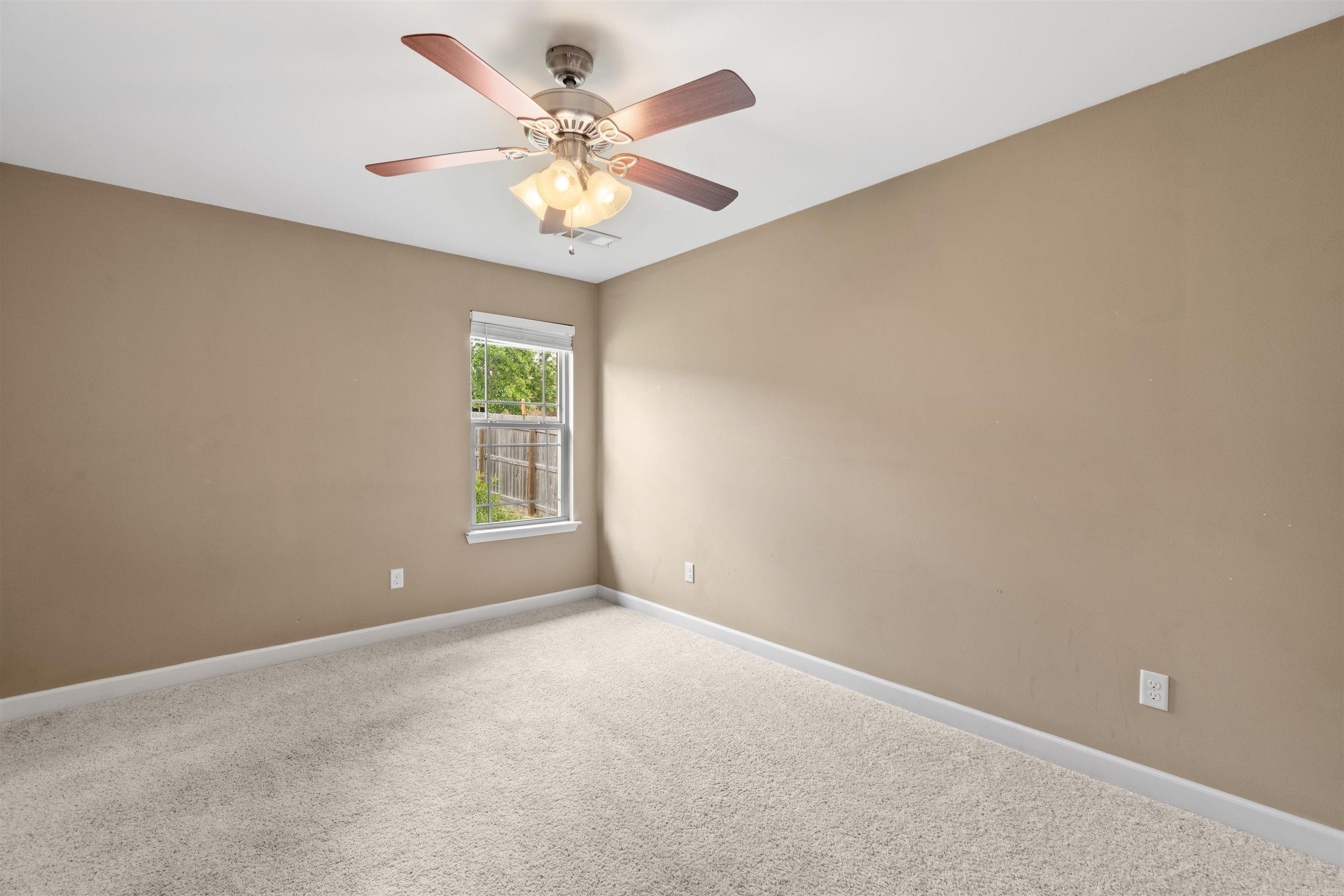 5501 Aviator Drive Property Photo 20