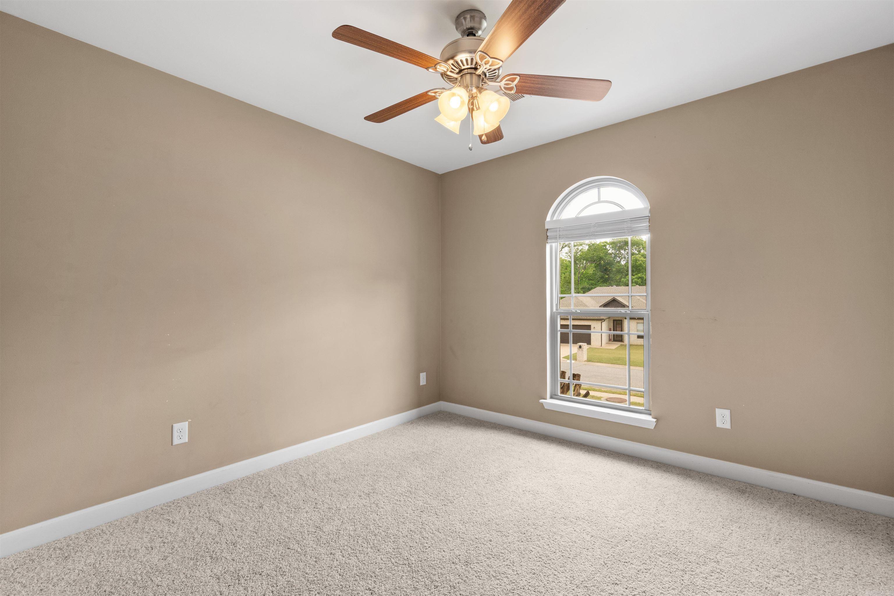 5501 Aviator Drive Property Photo 23