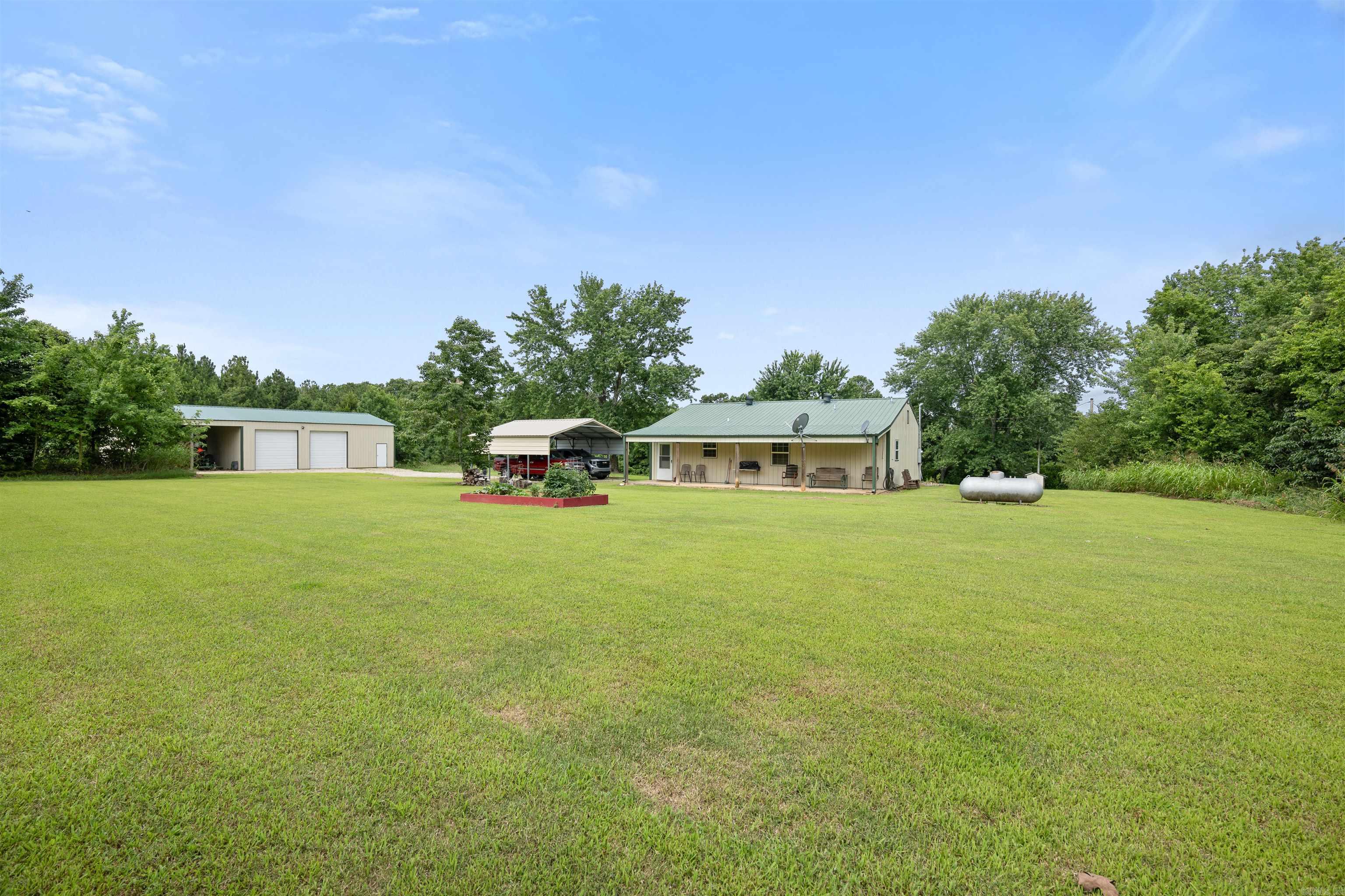 6754 Oak Ridge Road Property Photo 2