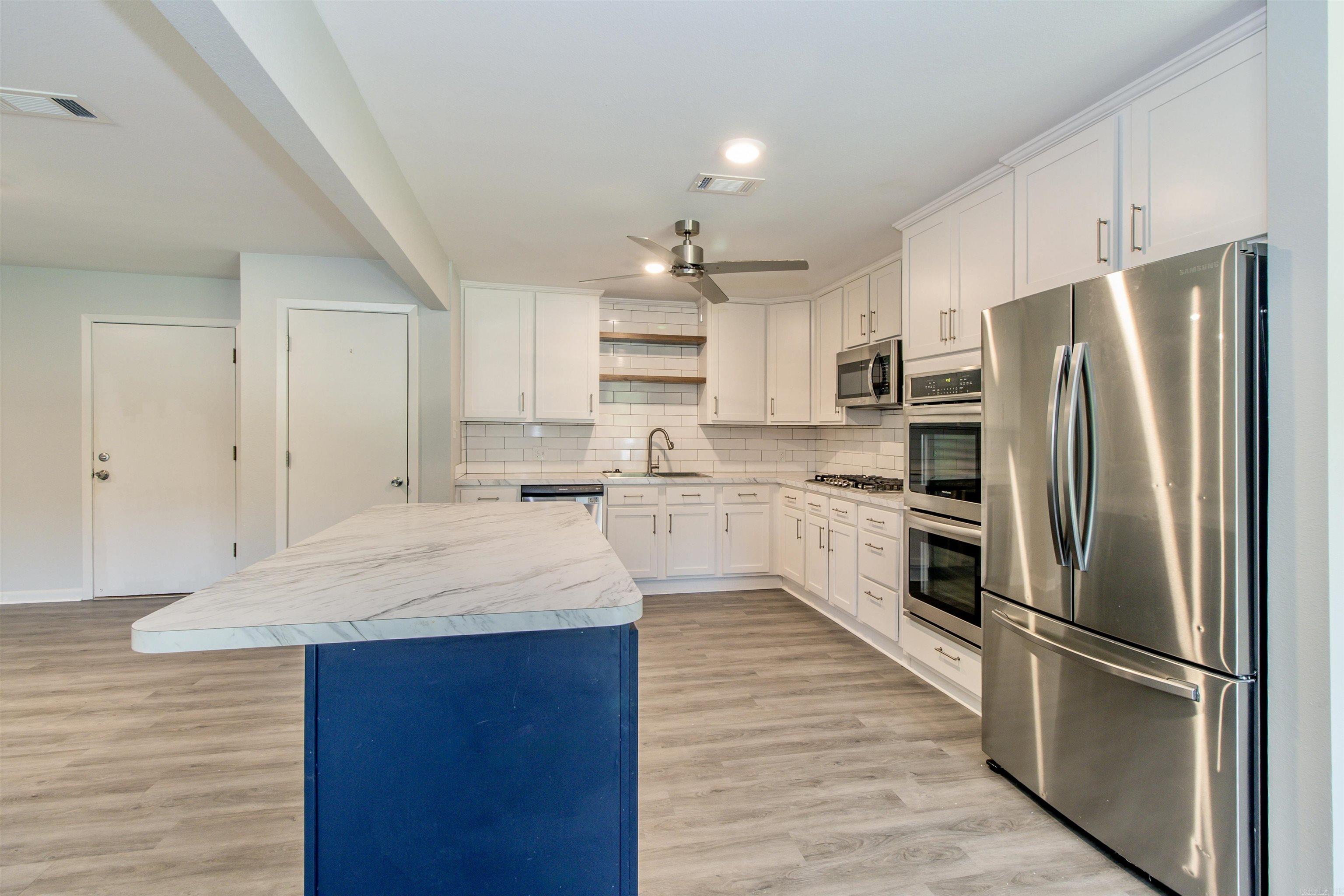1617 Deerfield Rd Property Photo 8