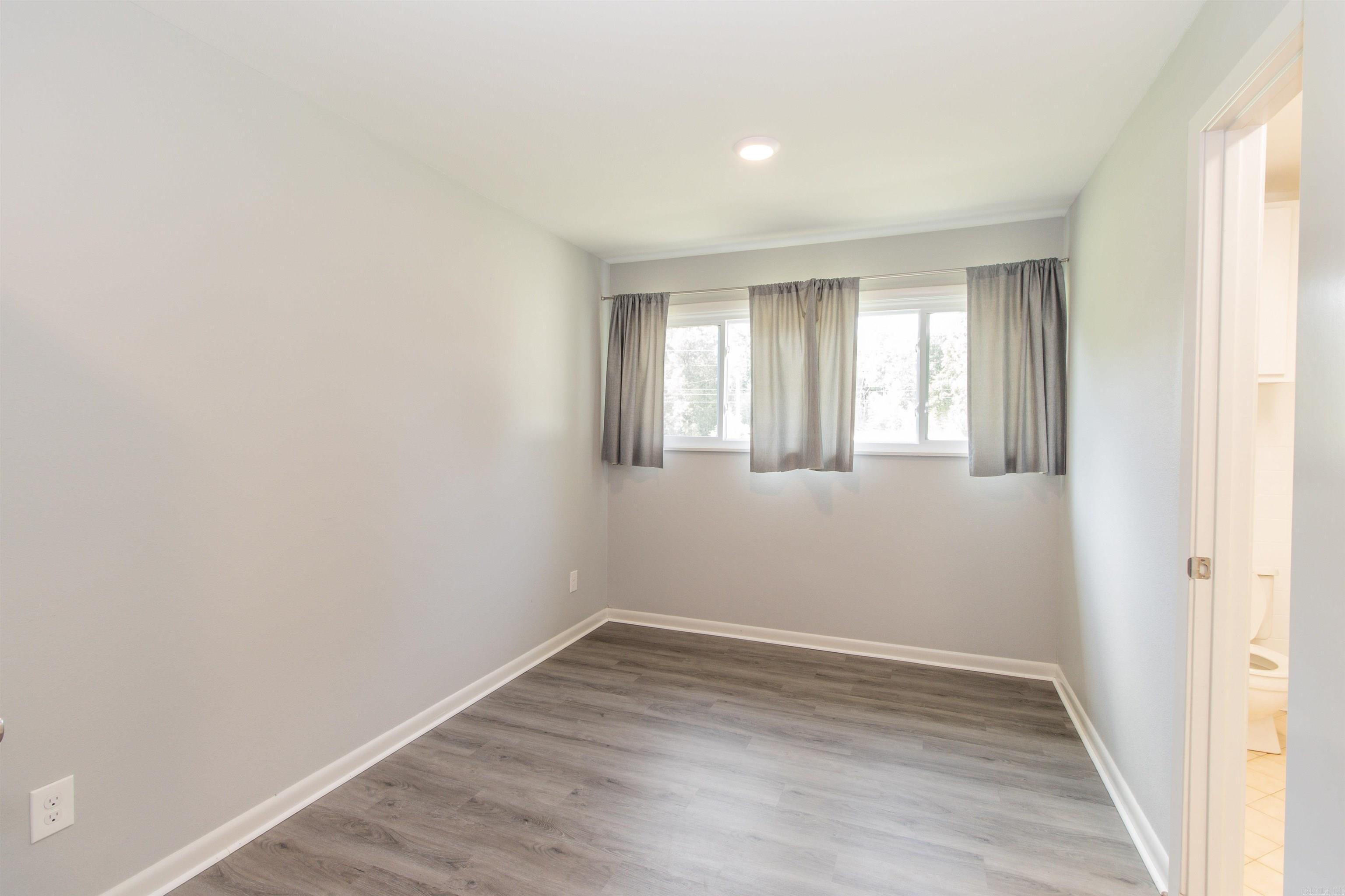 1617 Deerfield Rd Property Photo 11