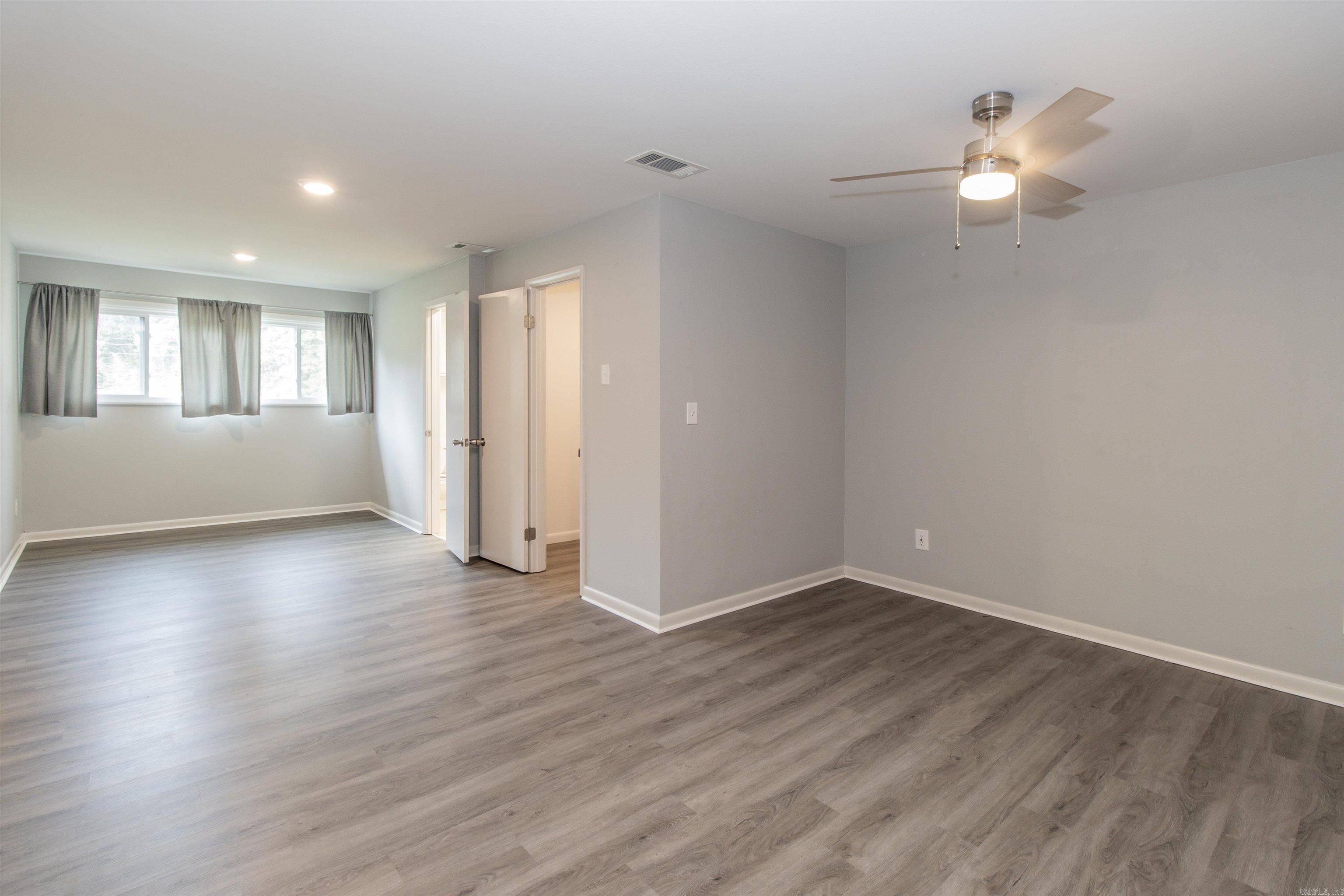 1617 Deerfield Rd Property Photo 13