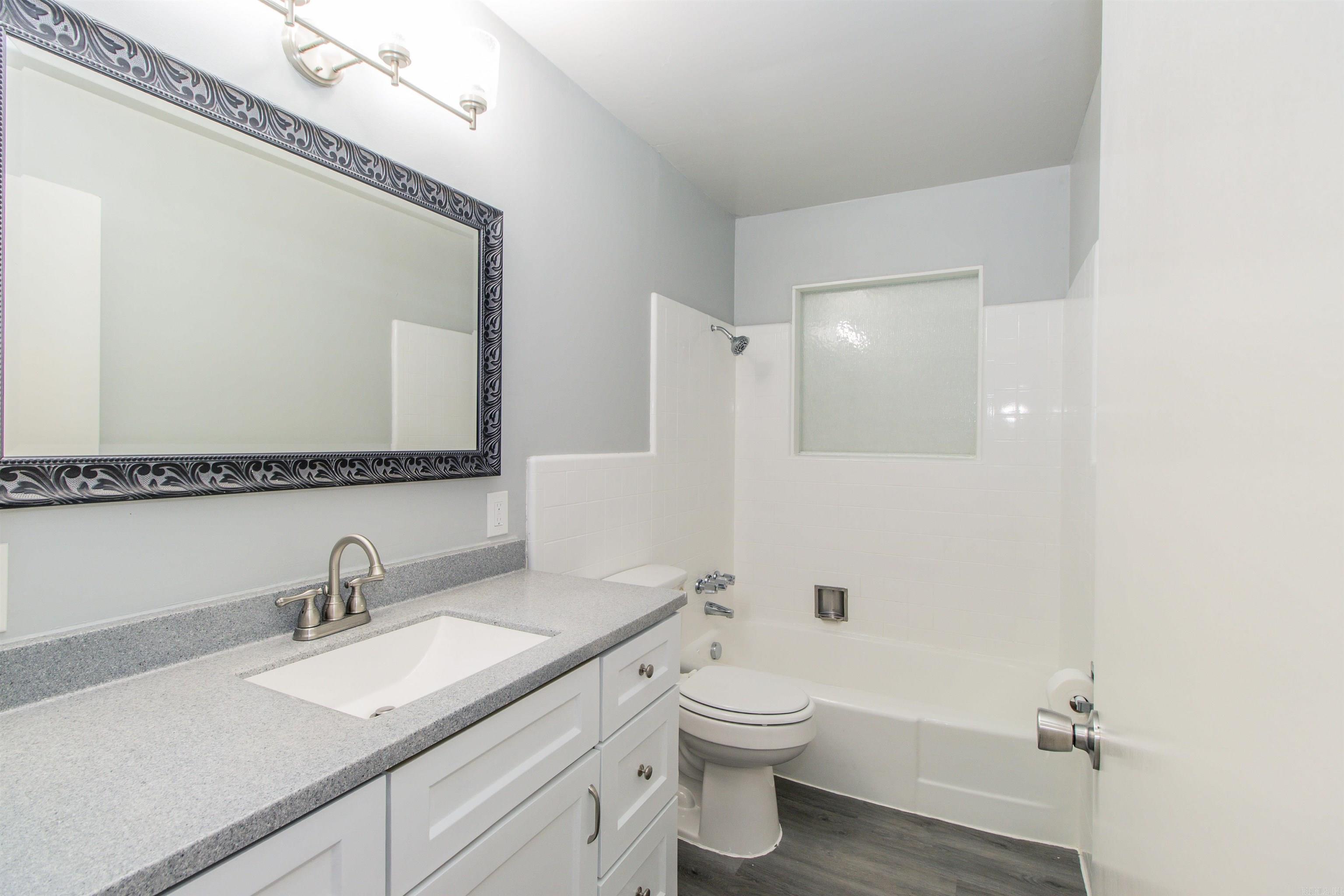 1617 Deerfield Rd Property Photo 17
