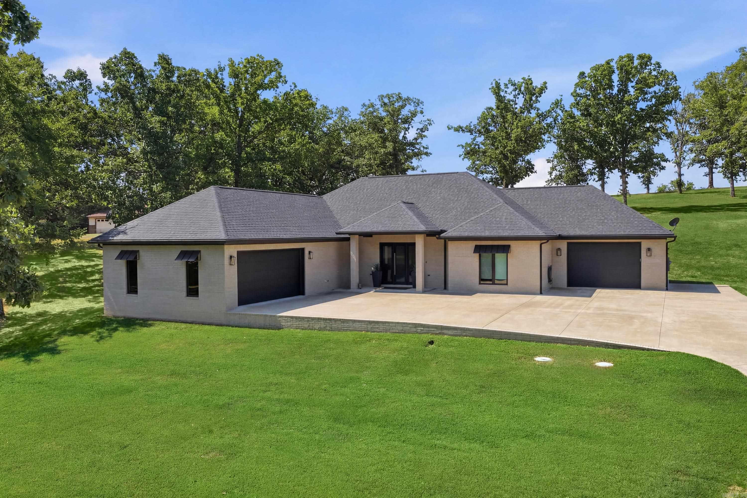 84 E Cadron Ridge Road Property Photo 1