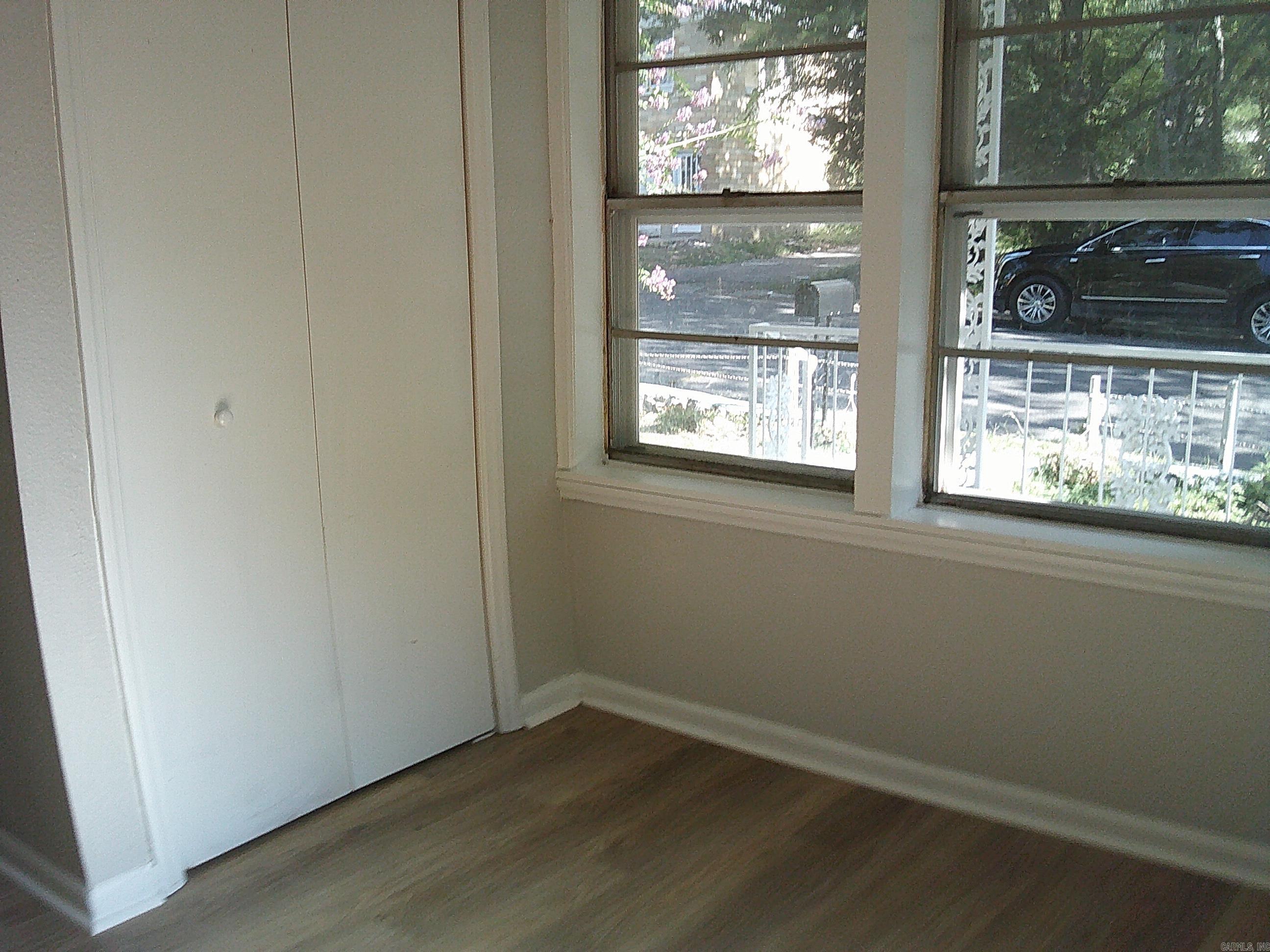 1005 Rector Property Photo 21