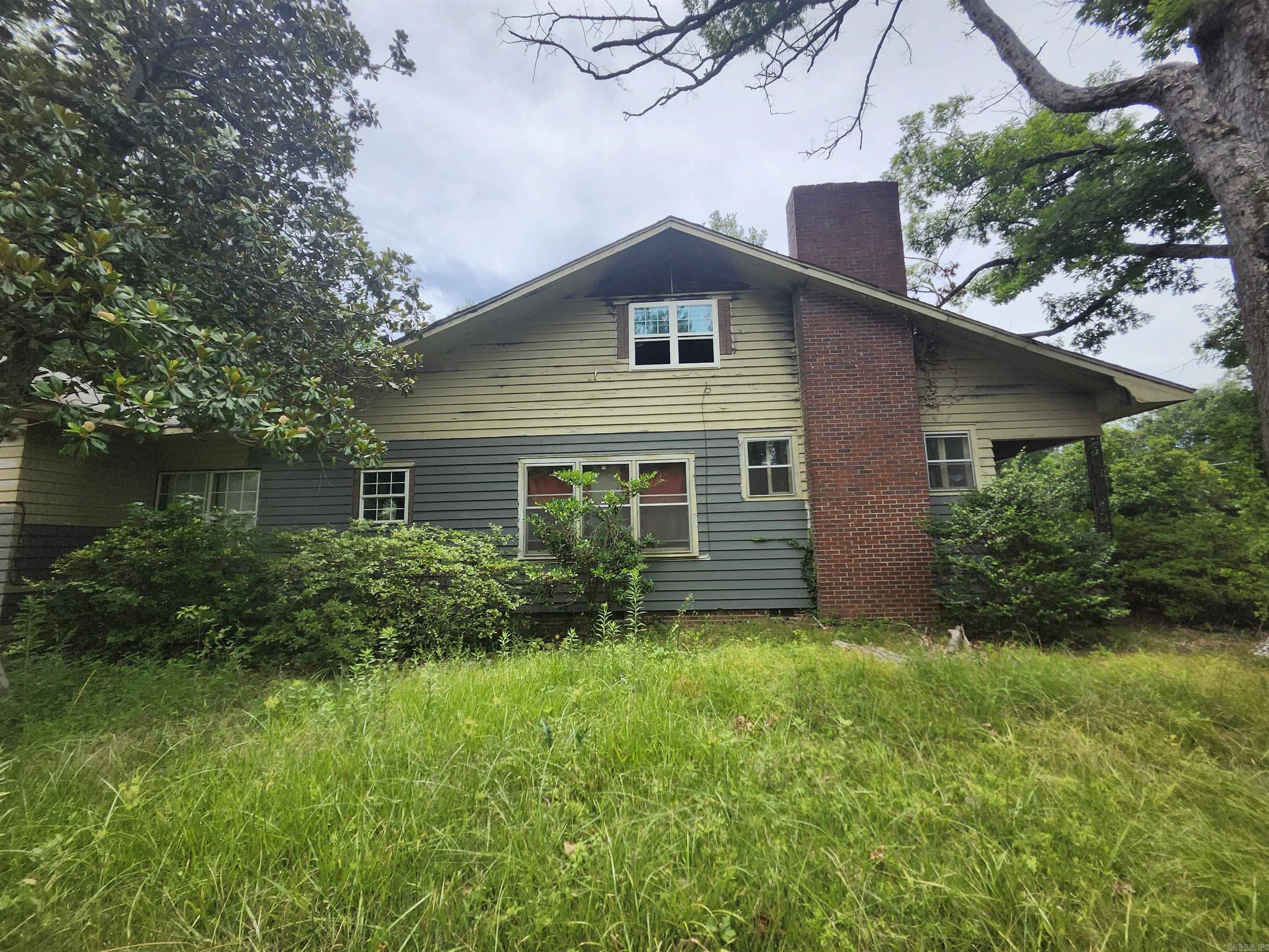 3501 S Cherry Property Photo 8