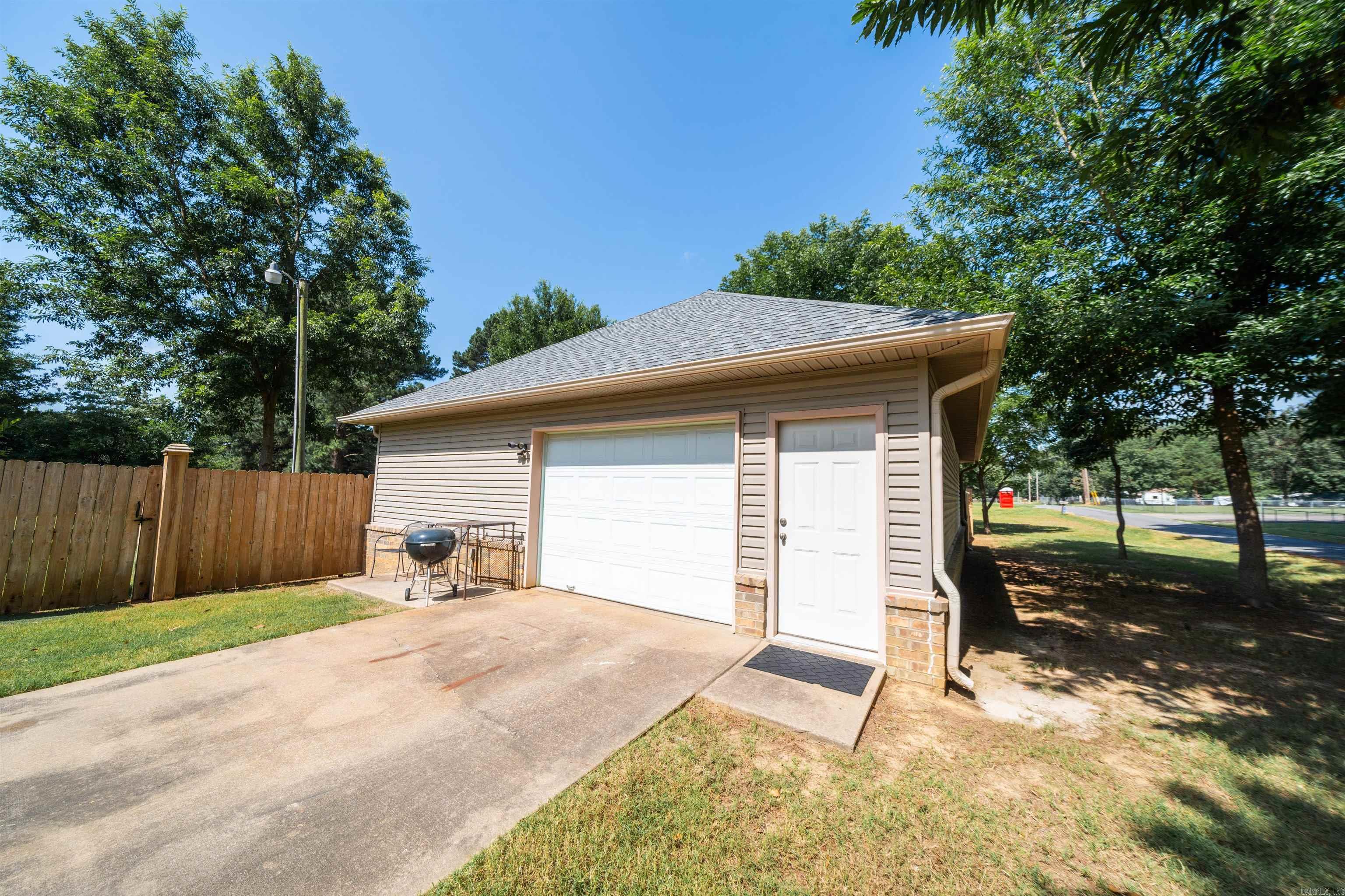 24 Sue Lane Property Photo 46