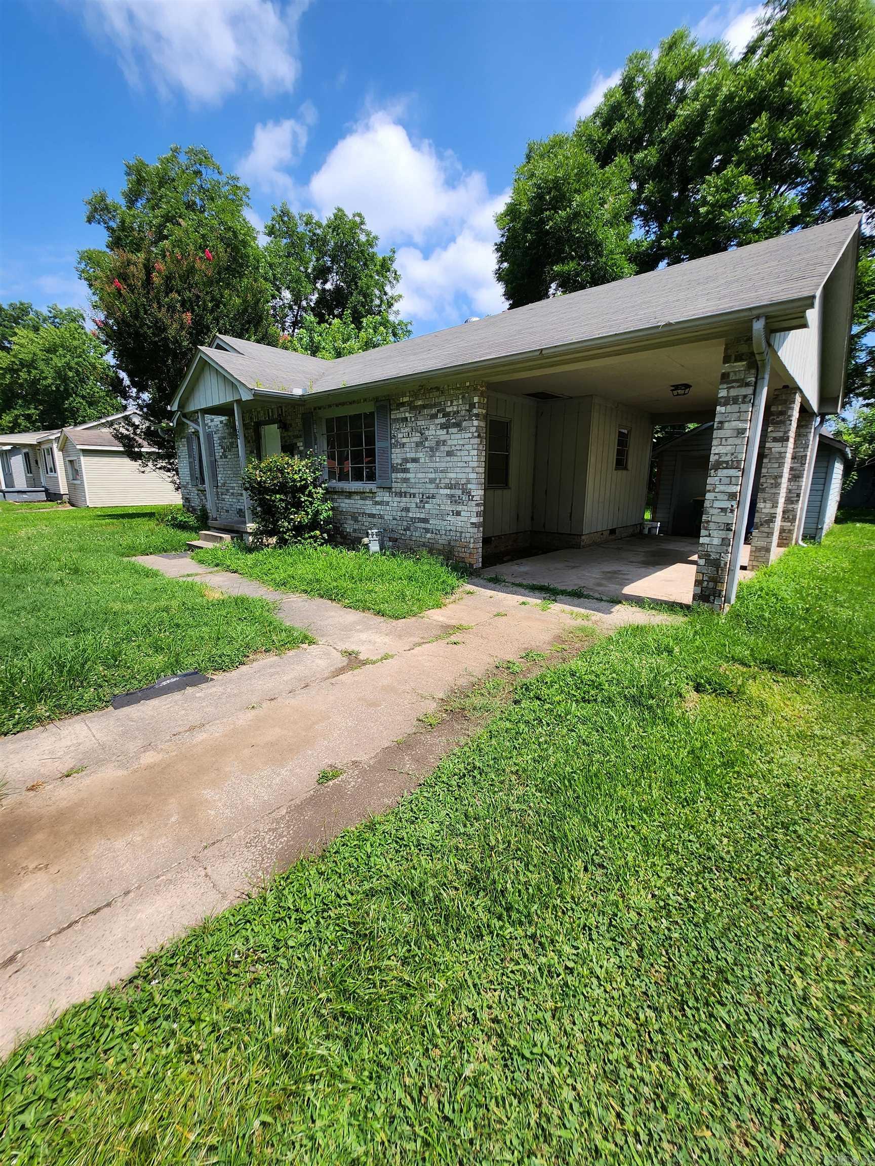 5 Neal Place Property Photo 2