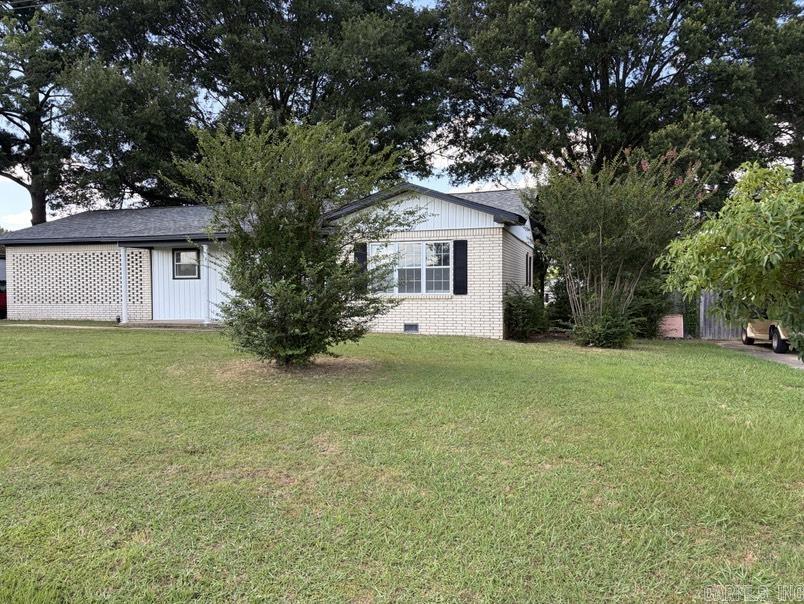 618 Madden Rd Property Photo 1